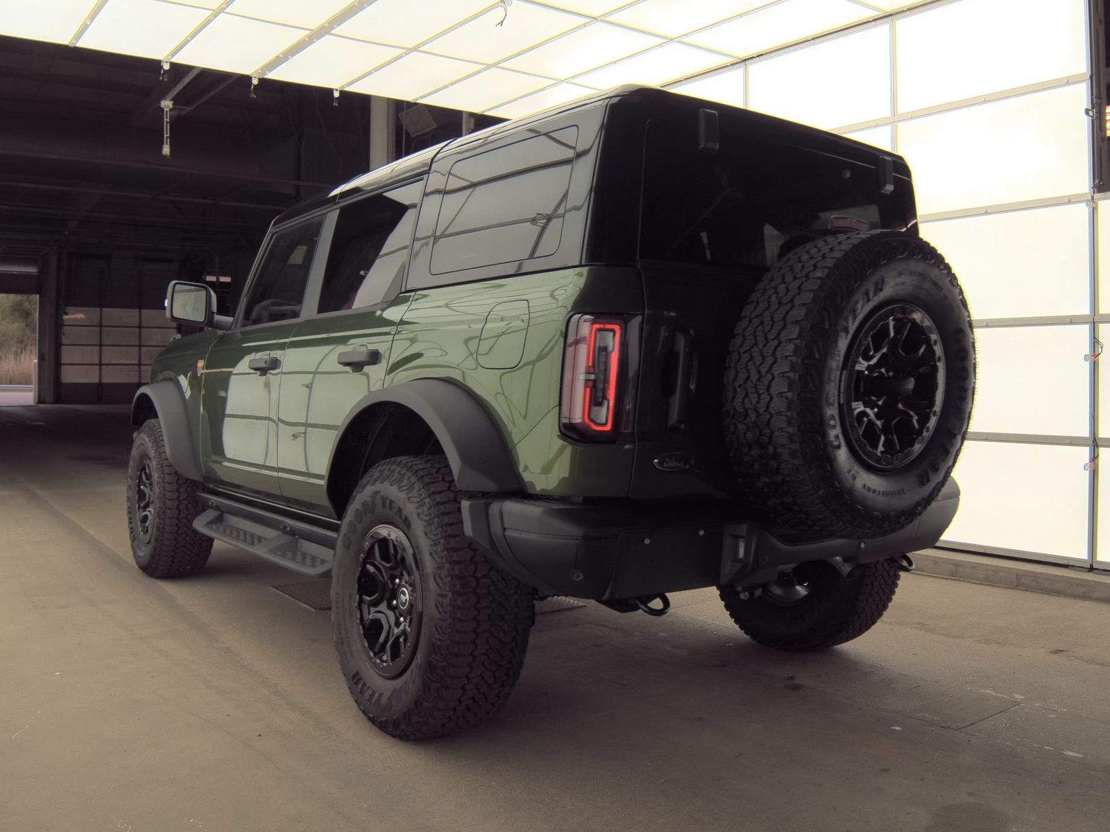 FORD BRONCO - 9