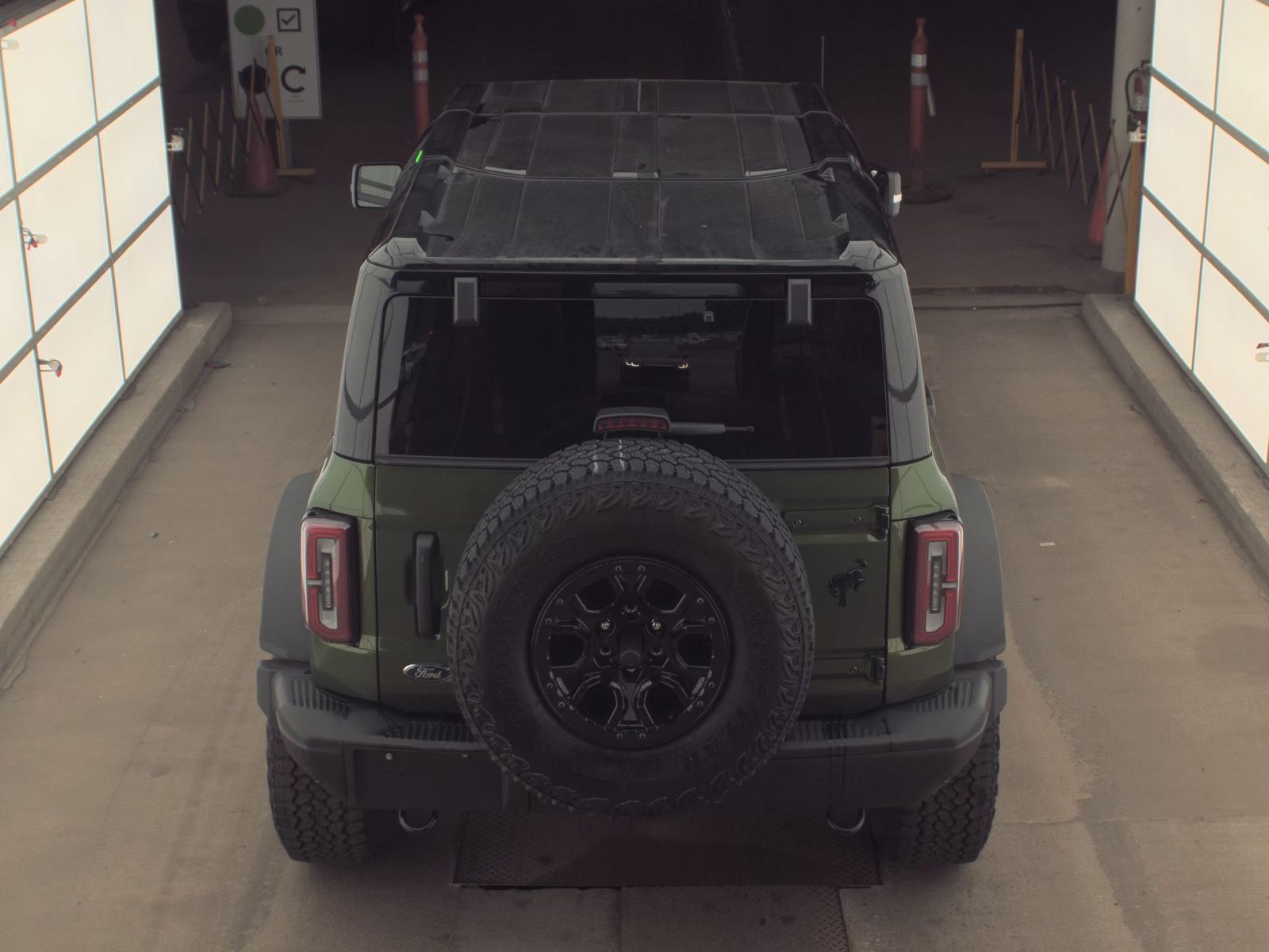 FORD BRONCO - 7