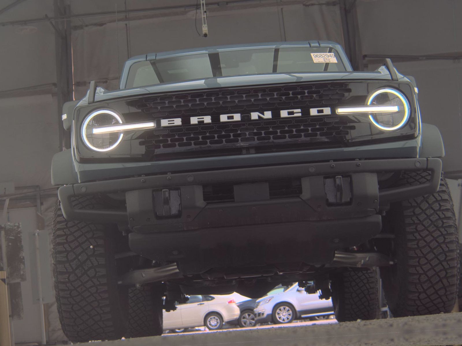FORD BRONCO - 4