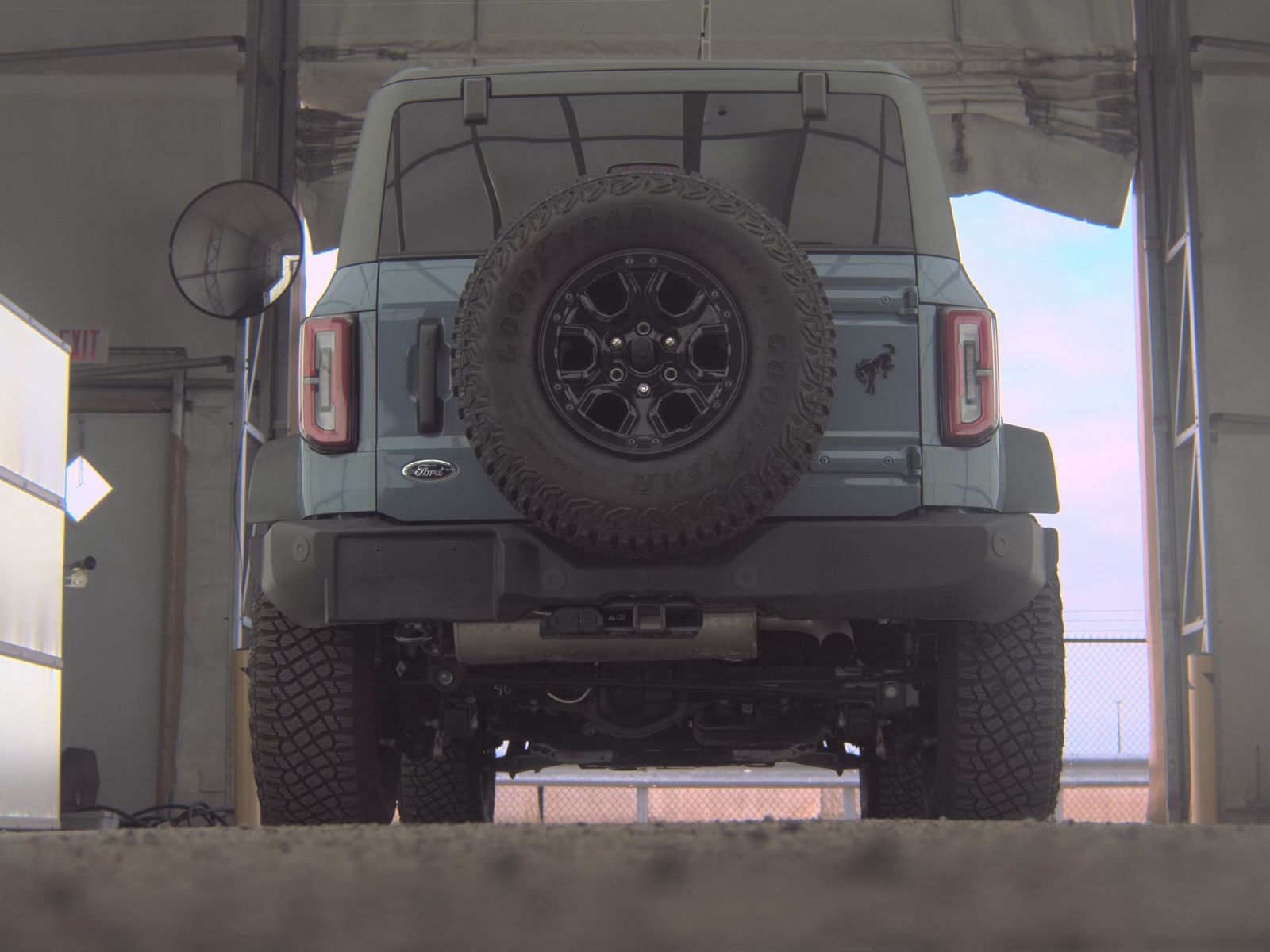 FORD BRONCO - 8