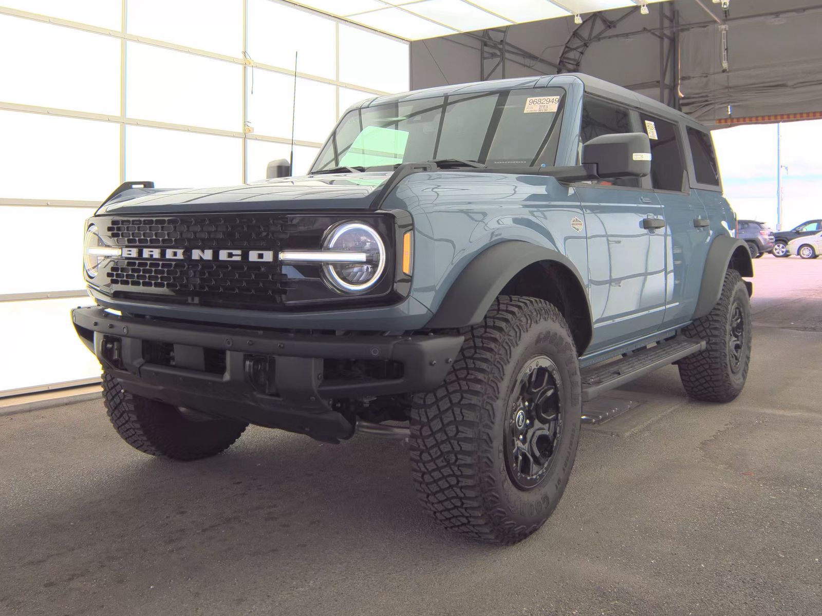 FORD BRONCO - 1