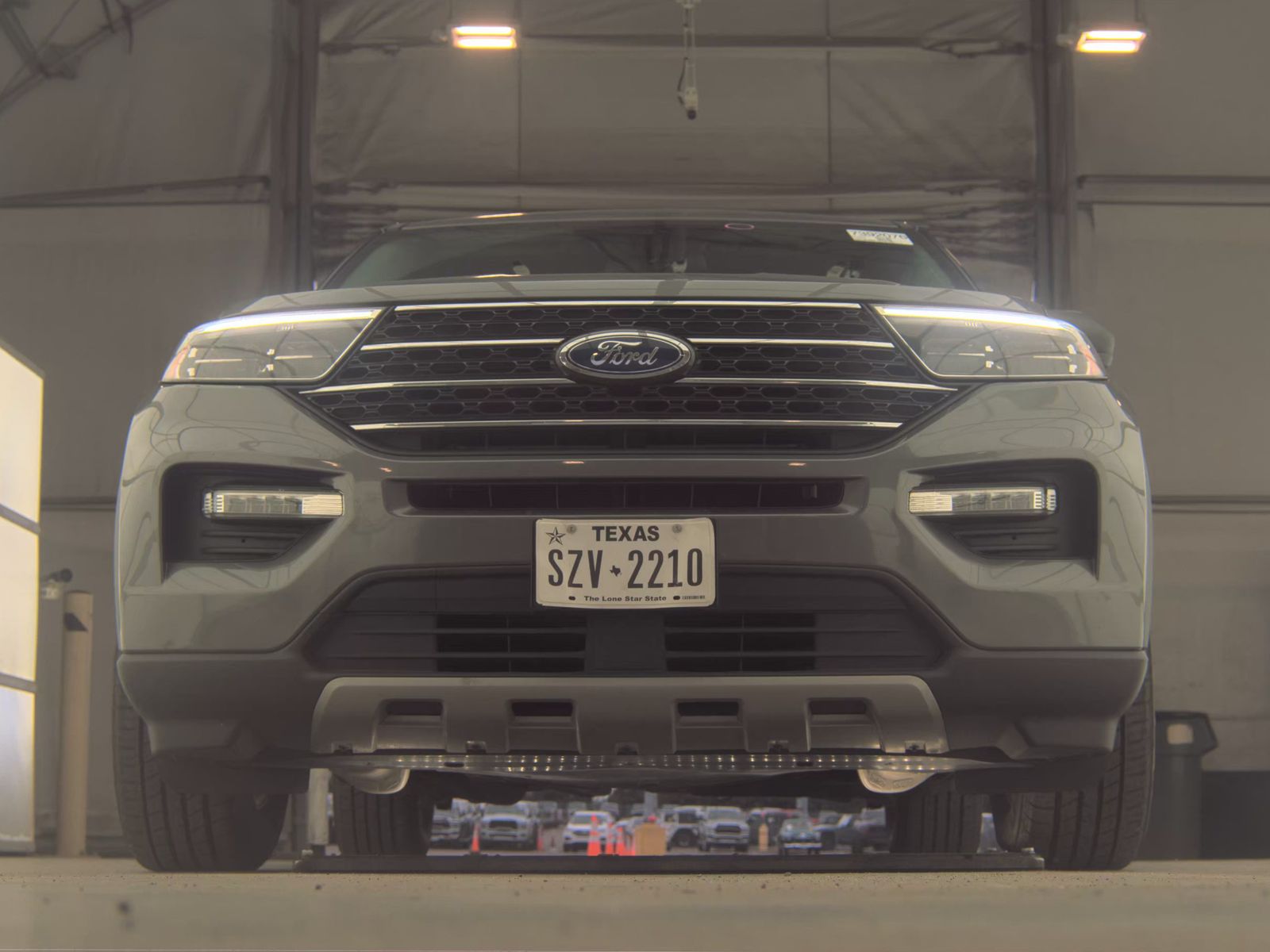 FORD EXPLORER - 4