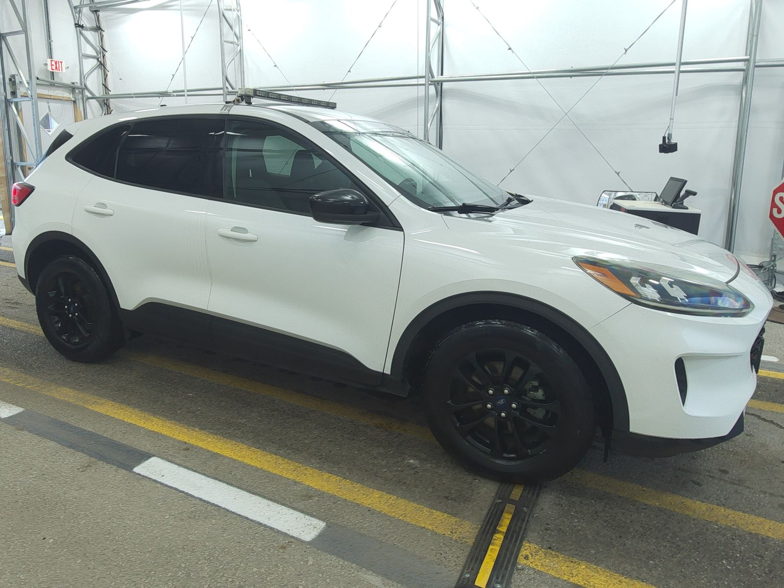 FORD ESCAPE - 4