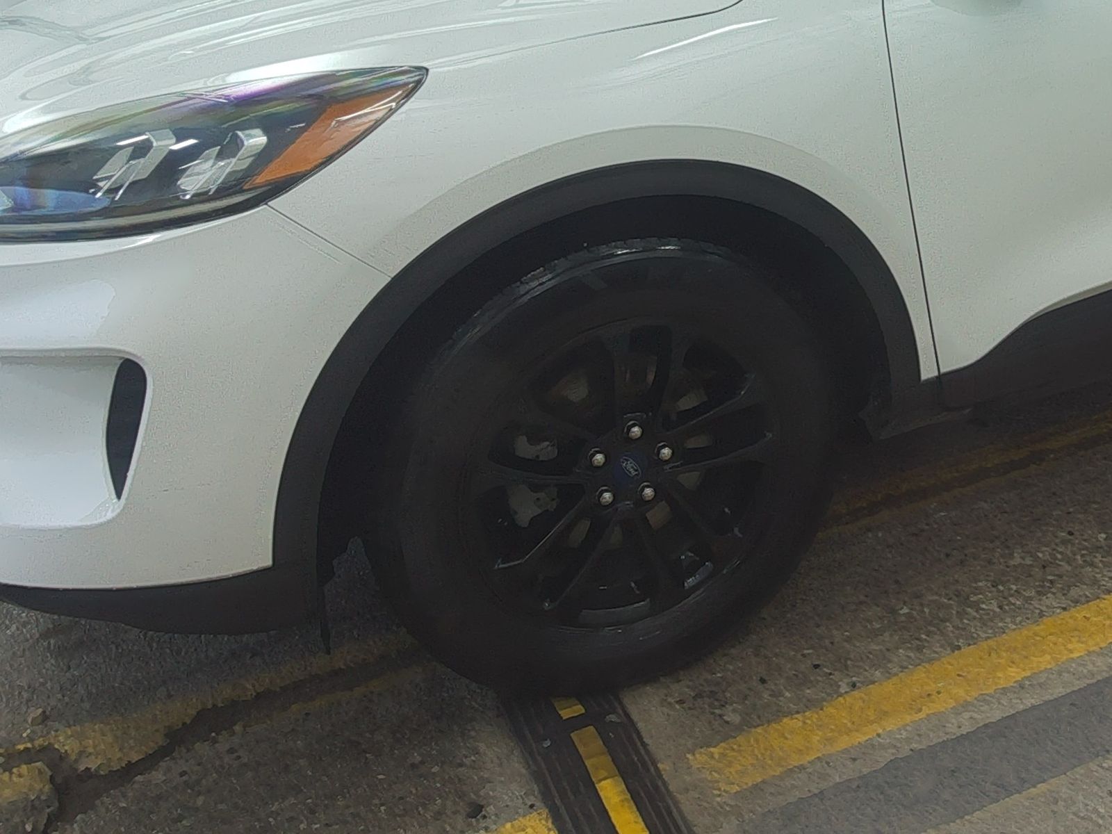 FORD ESCAPE - 8