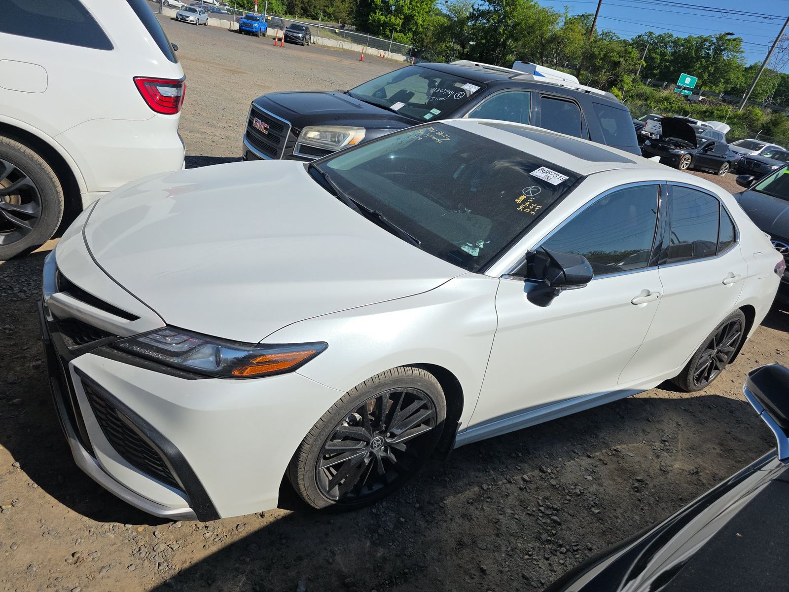 TOYOTA CAMRY - 1
