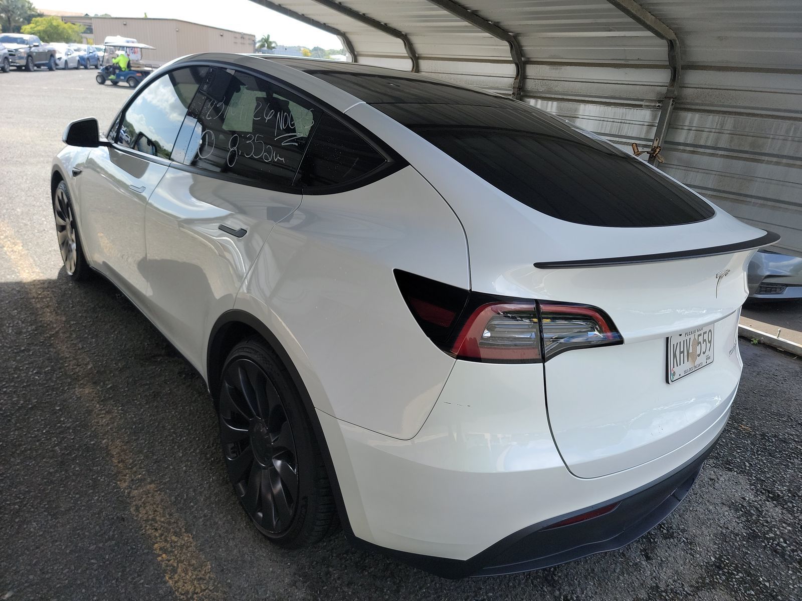 TESLA MODEL Y - 7
