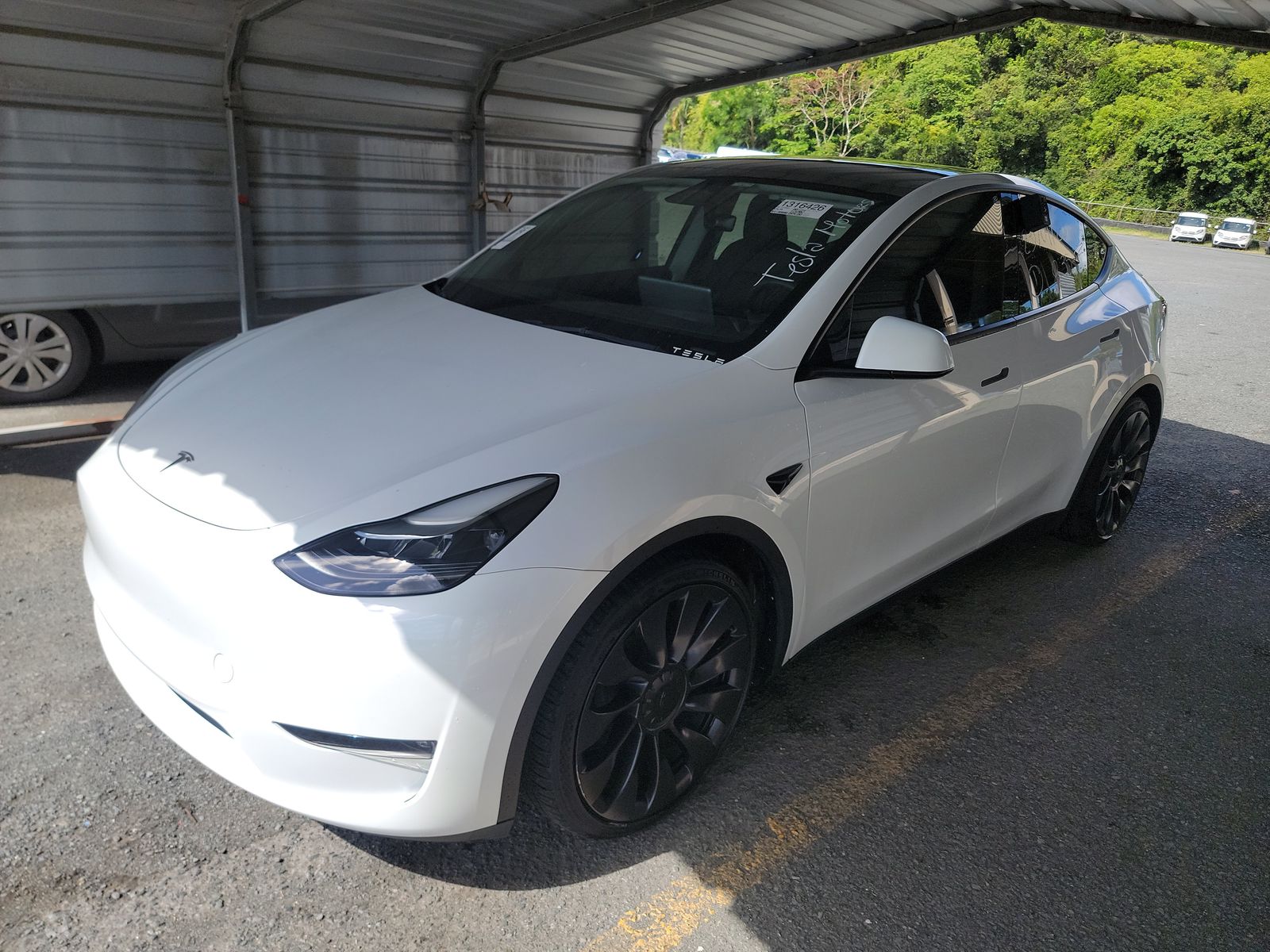 TESLA MODEL Y - 1
