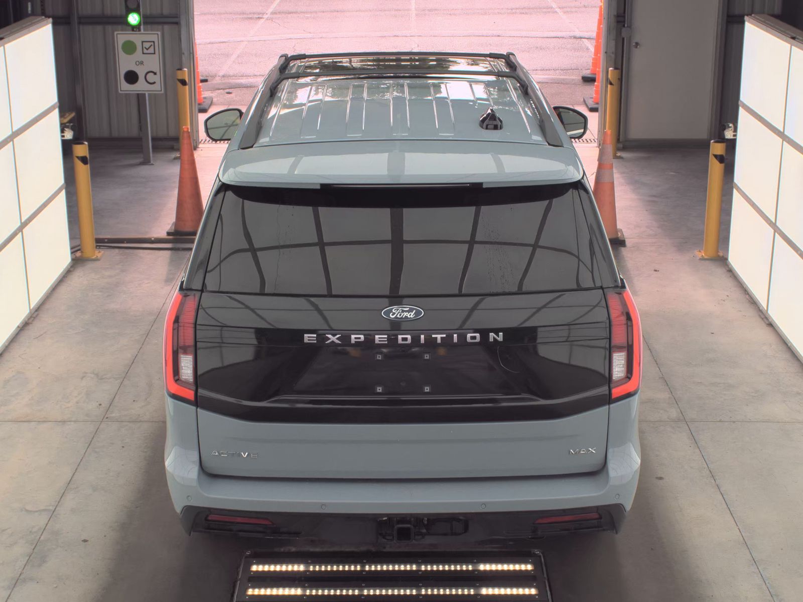 FORD EXPEDITION MAX - 7