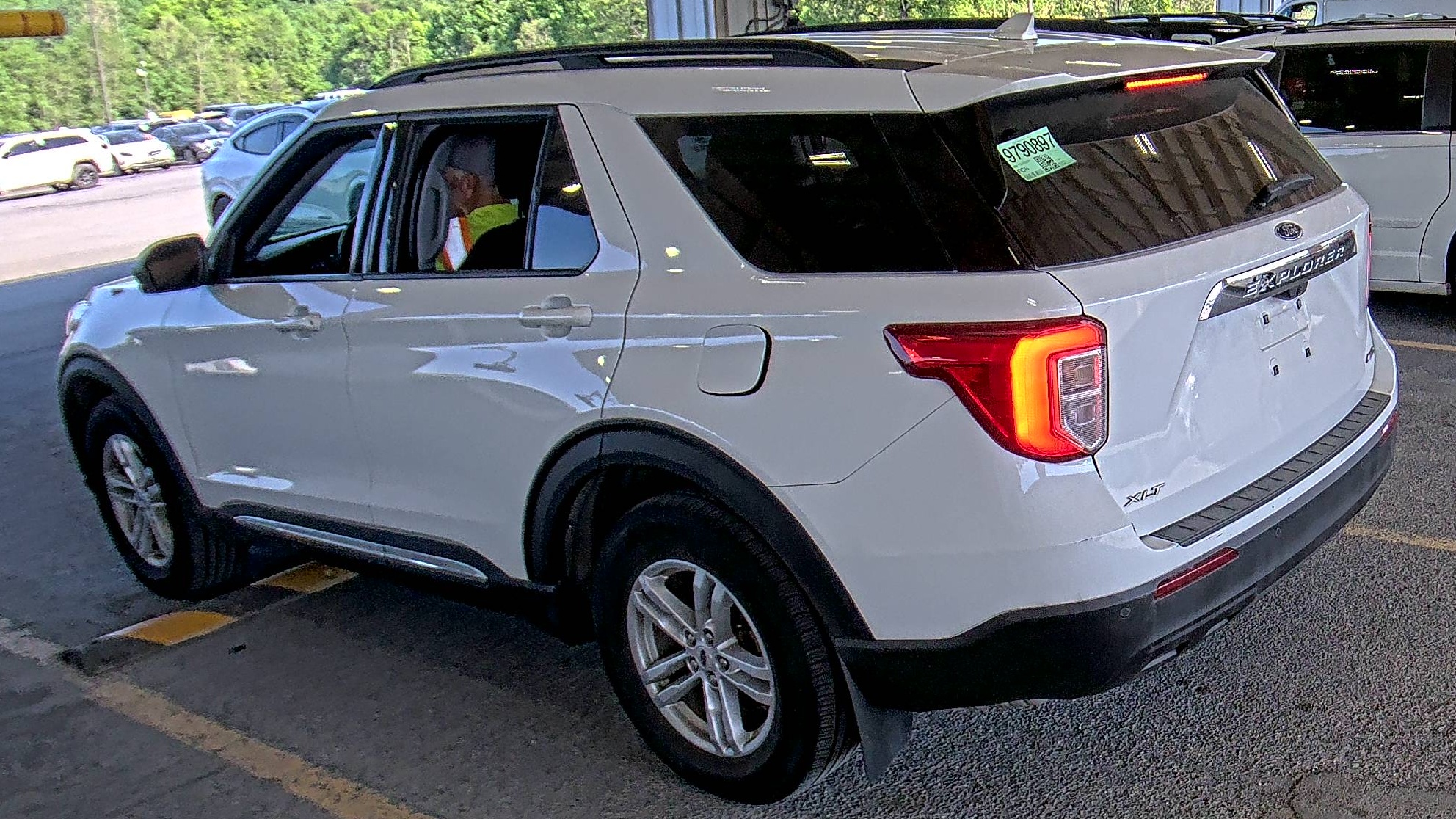FORD EXPLORER - 7