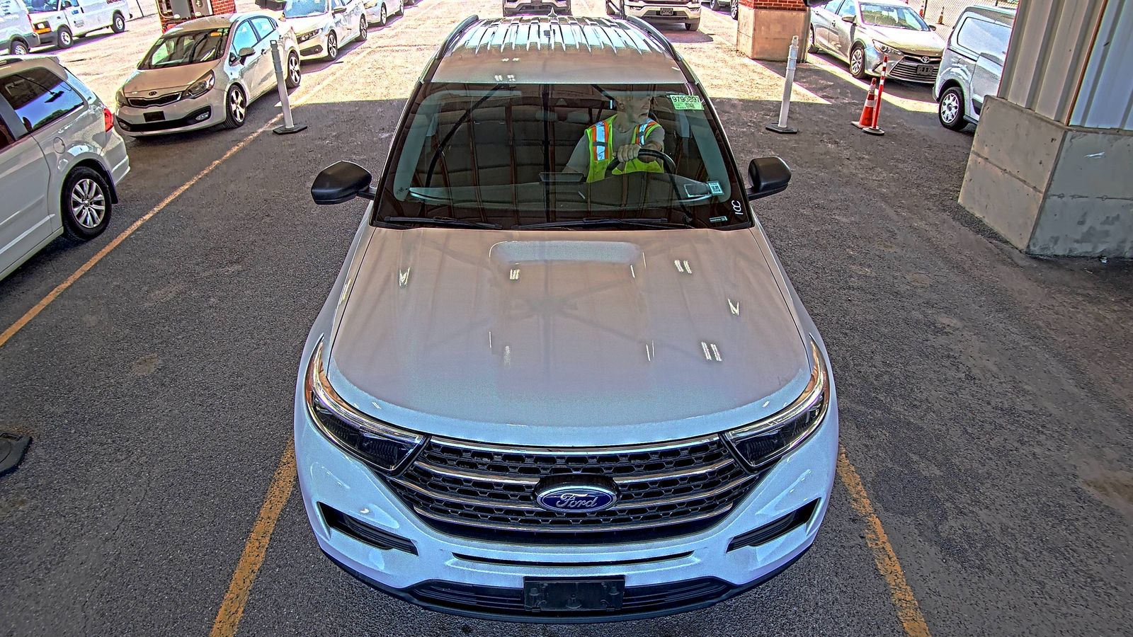 FORD EXPLORER - 3
