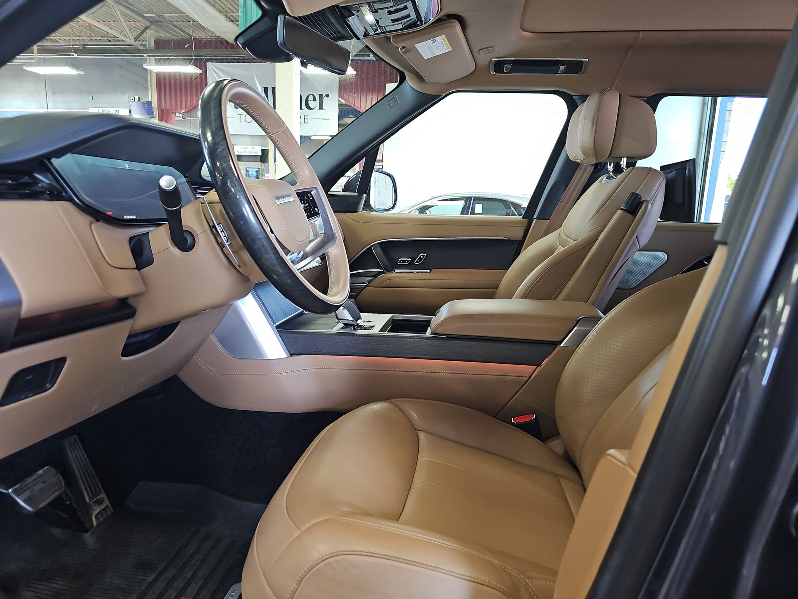 2025 Land Rover Range Rover Autobiography LWB AWD