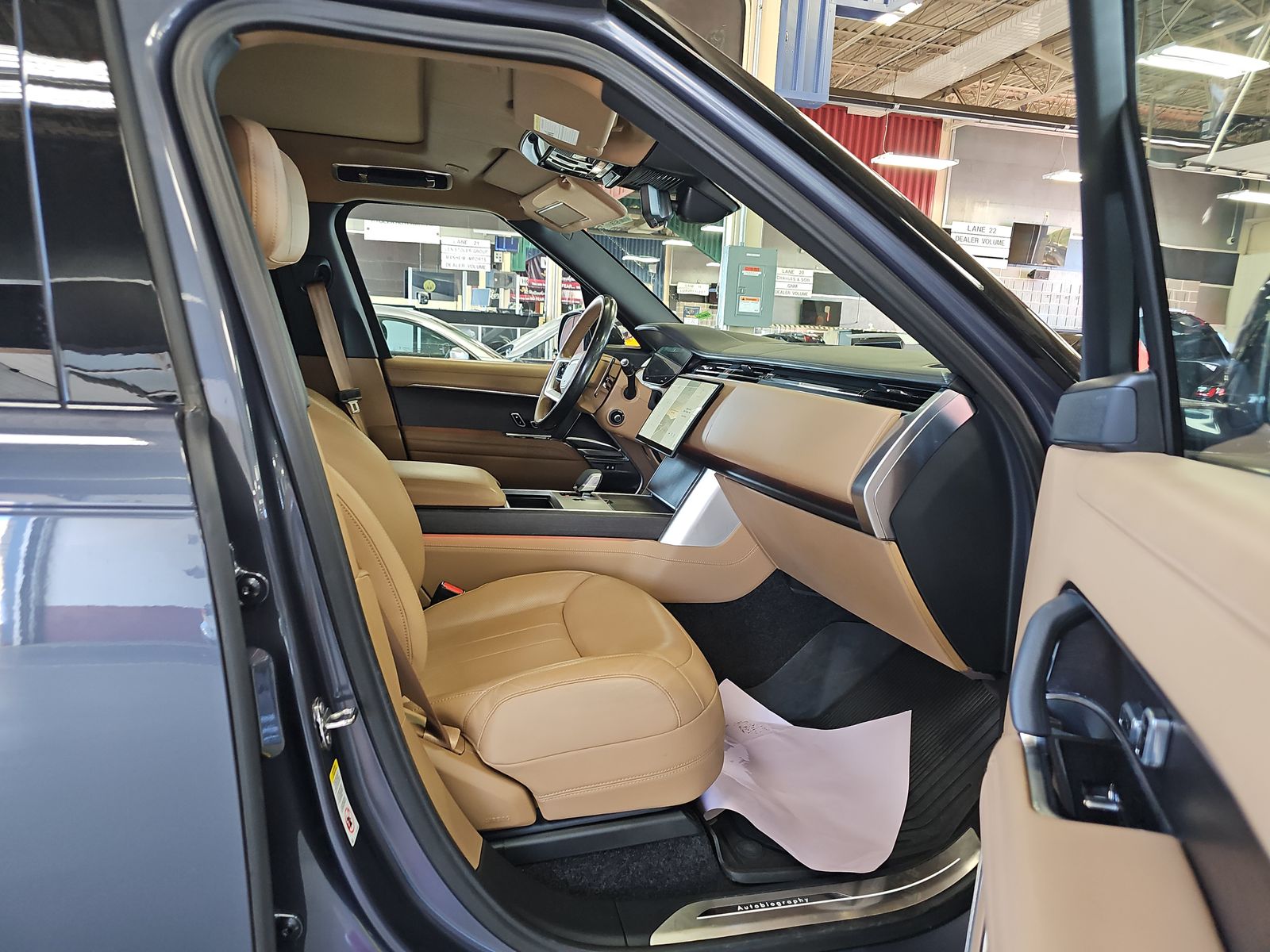 2025 Land Rover Range Rover Autobiography LWB AWD