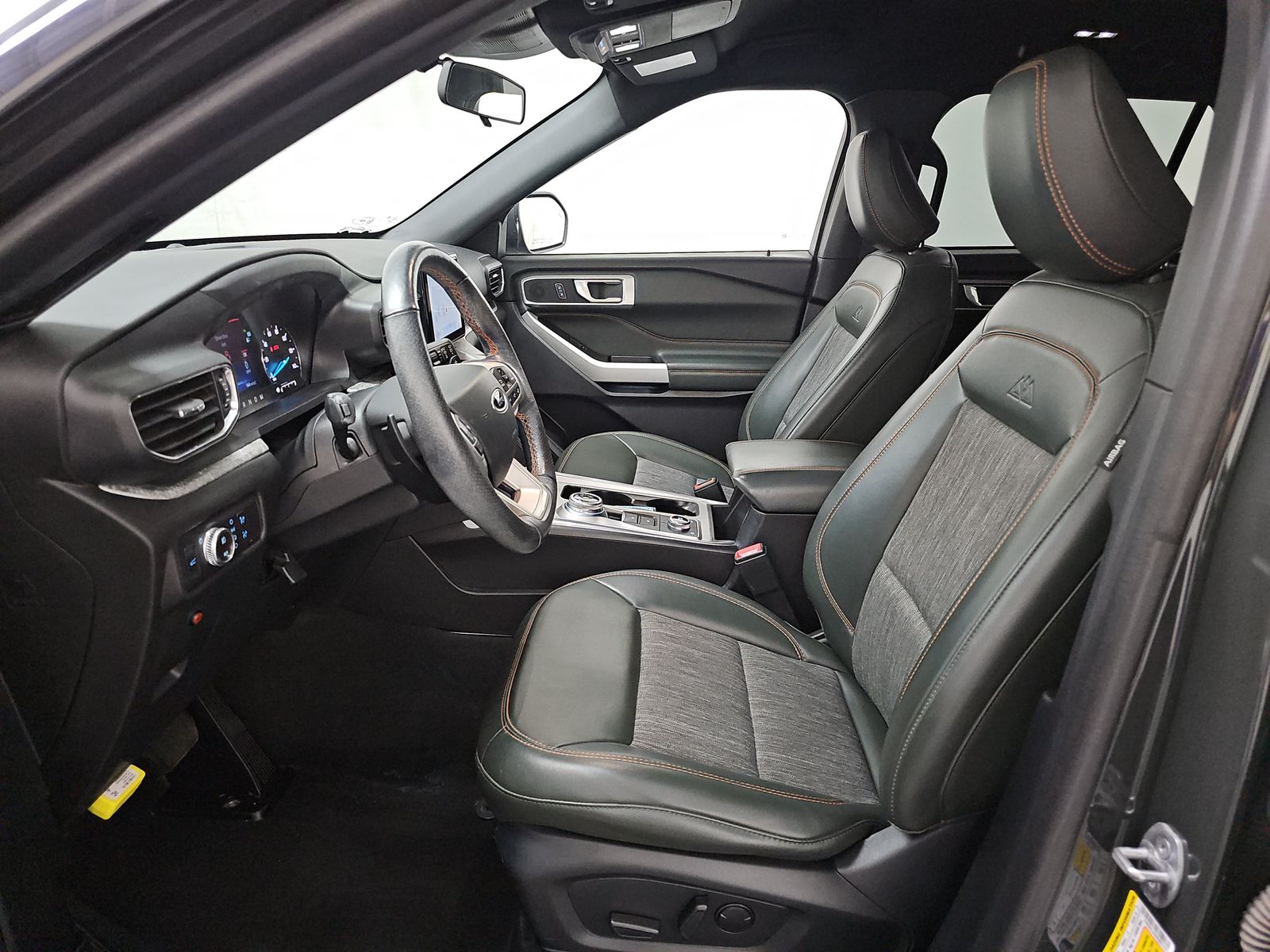 FORD EXPLORER - 8