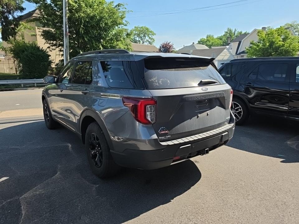 FORD EXPLORER - 7
