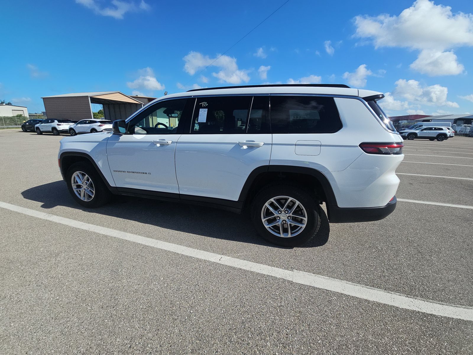 2024 Jeep Grand Cherokee L Laredo RWD