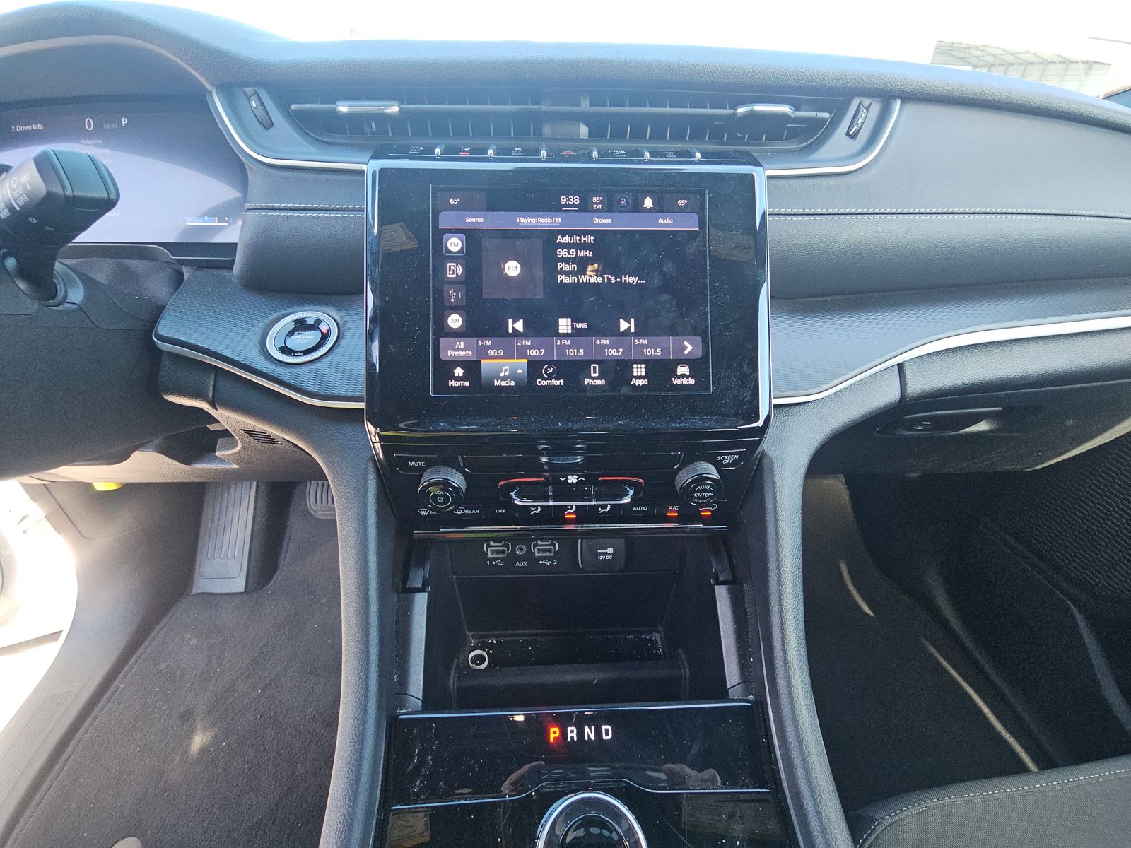 2024 Jeep Grand Cherokee L Laredo RWD