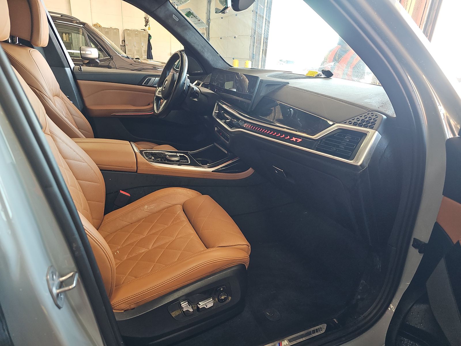 2023 BMW X7 xDrive40i AWD