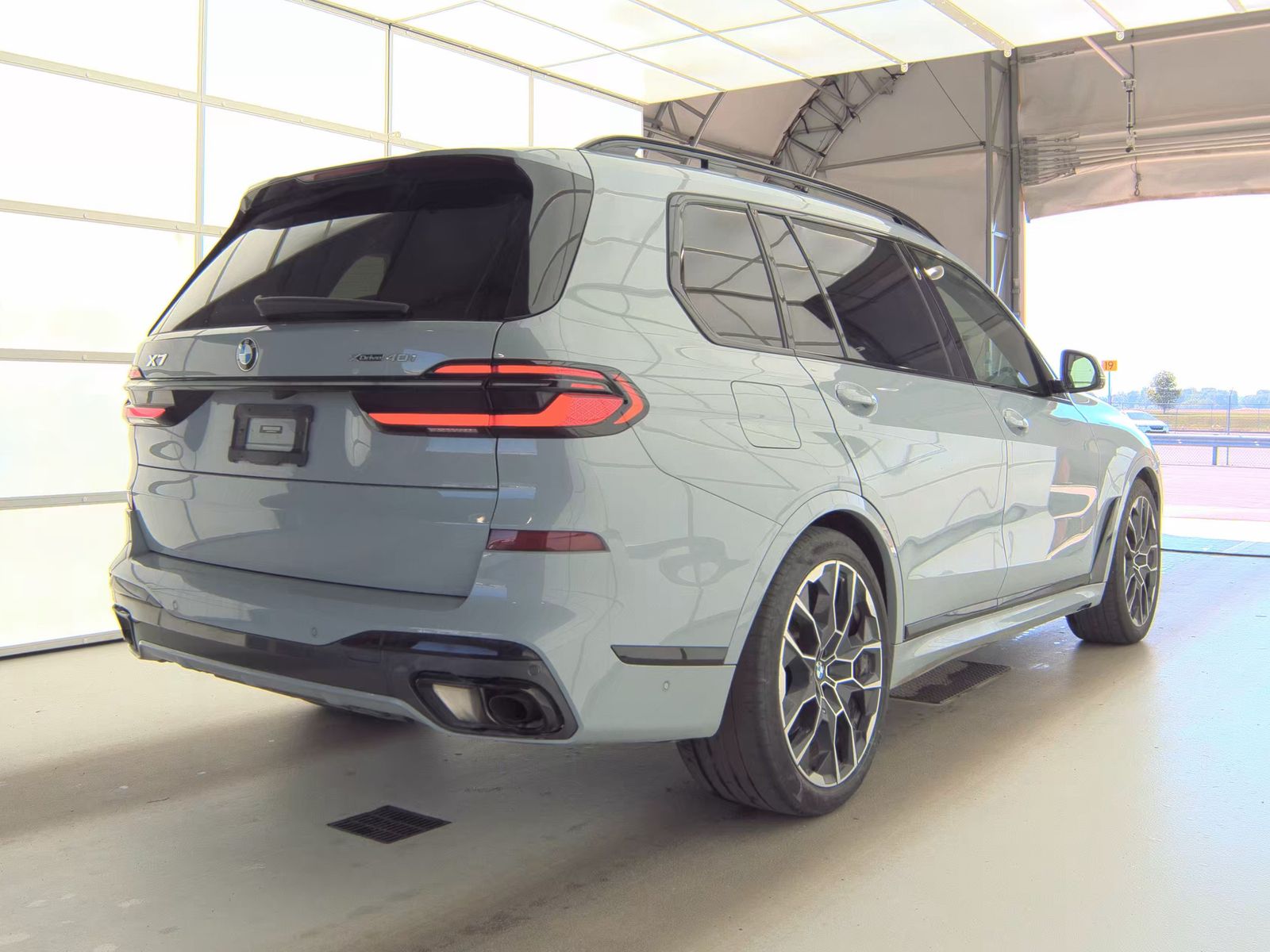 2023 BMW X7 xDrive40i AWD