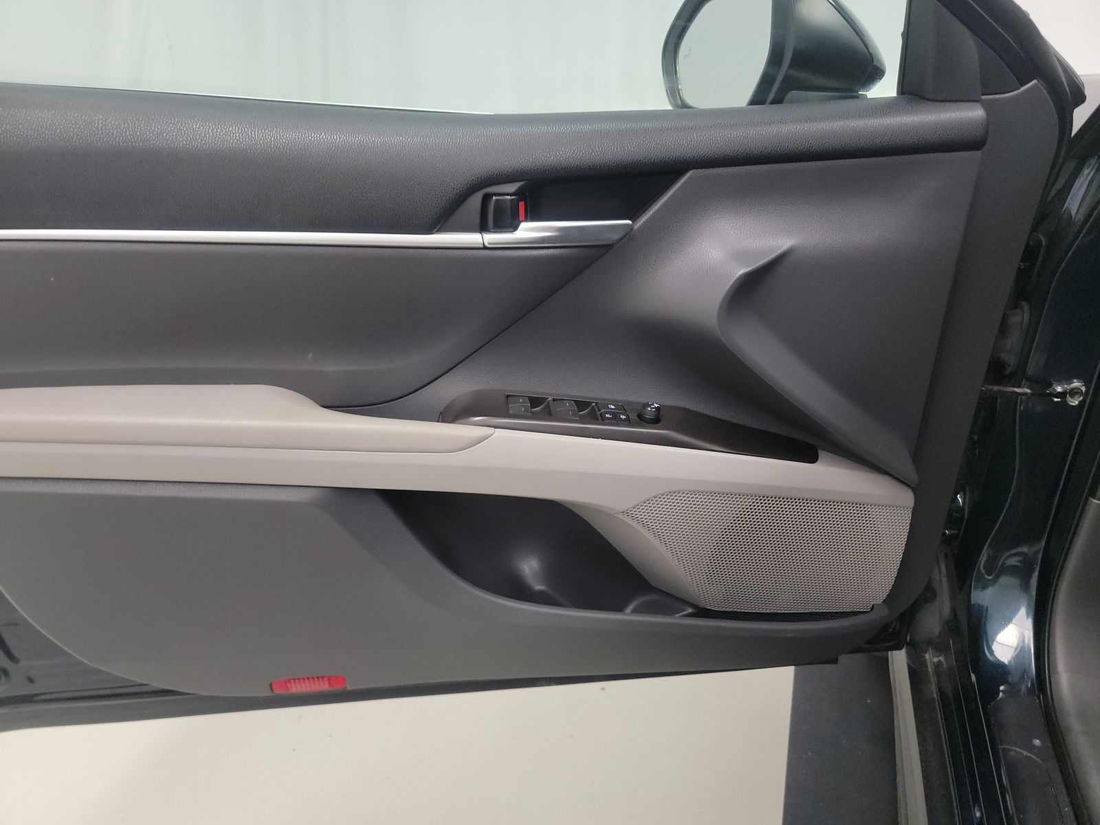 TOYOTA CAMRY - 10