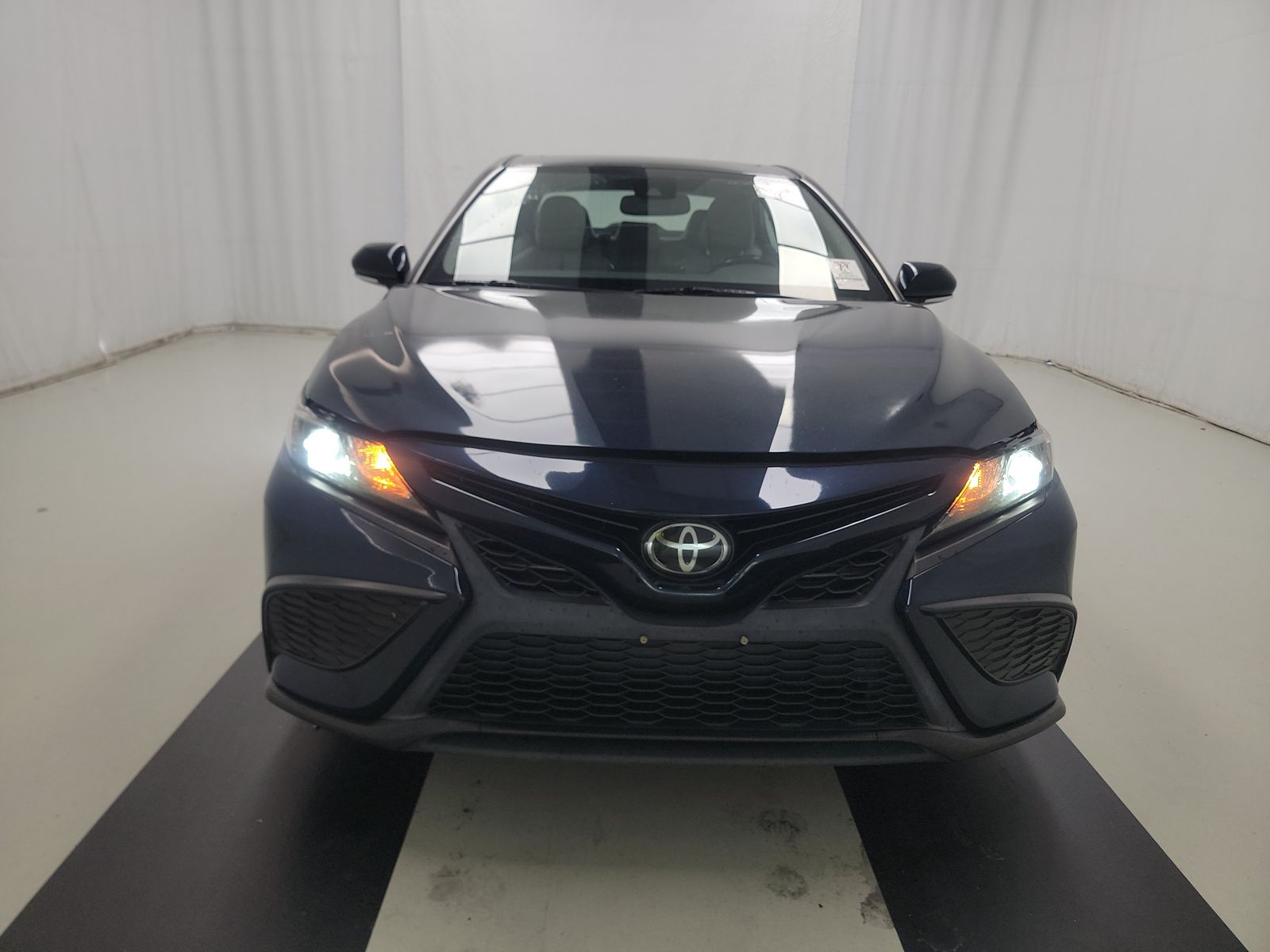 TOYOTA CAMRY - 3