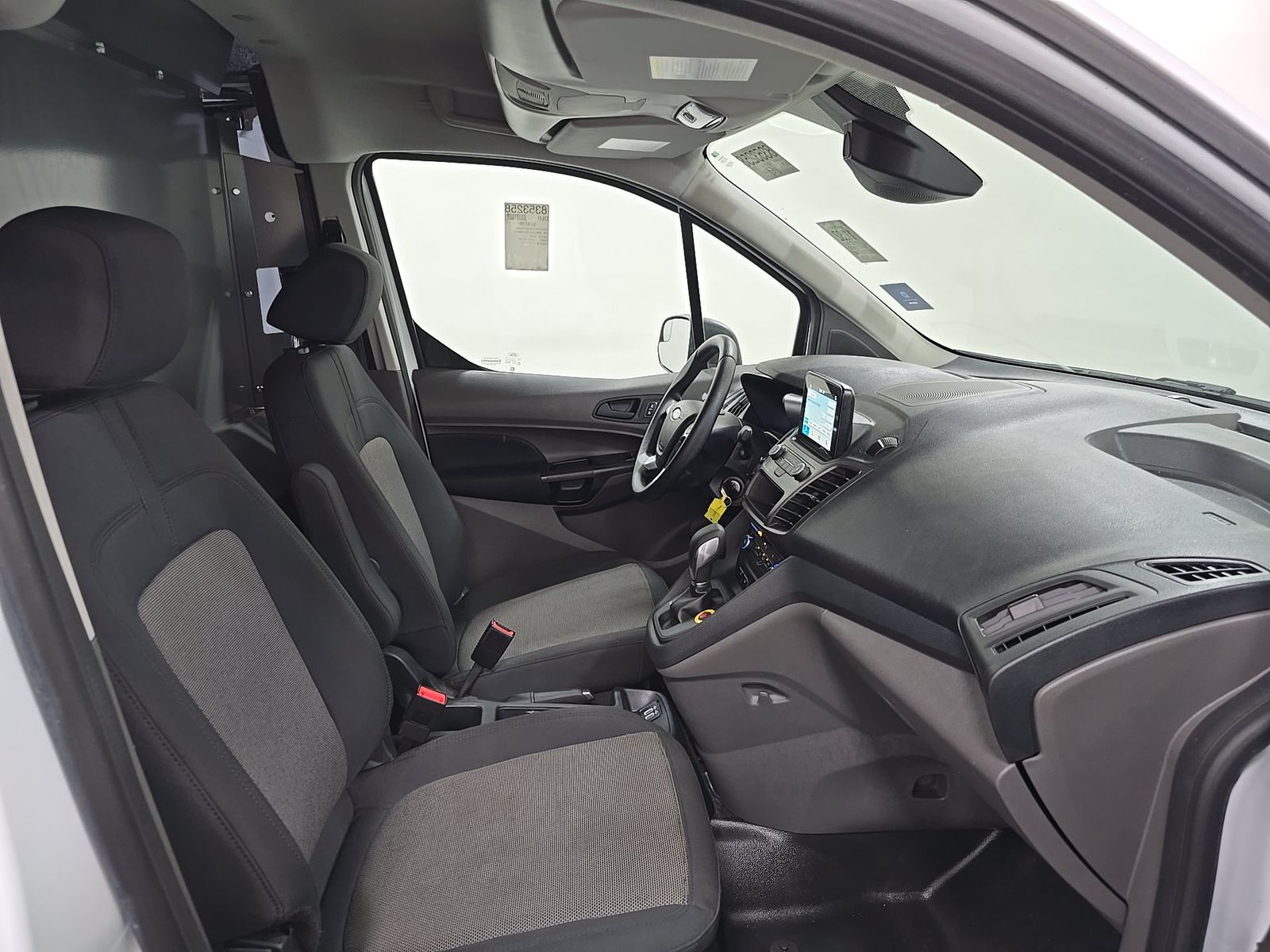 FORD TRANSIT CONNECT - 9