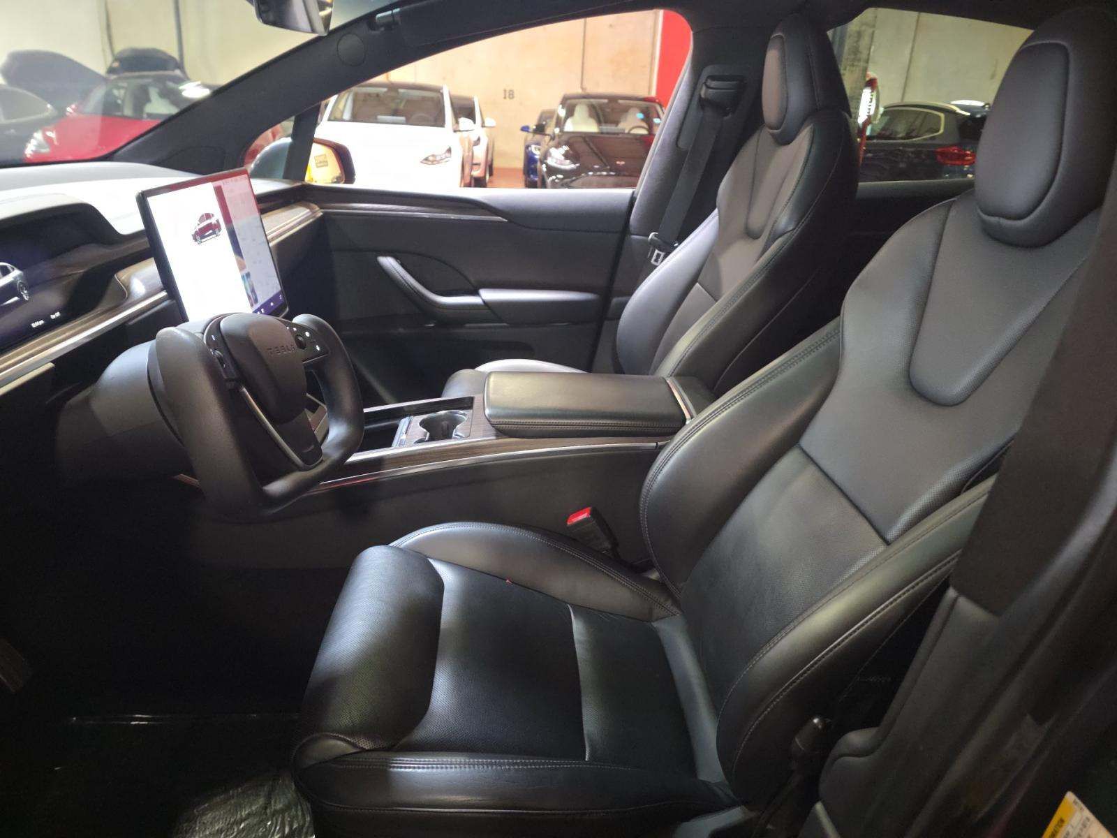 TESLA MODEL X - 5