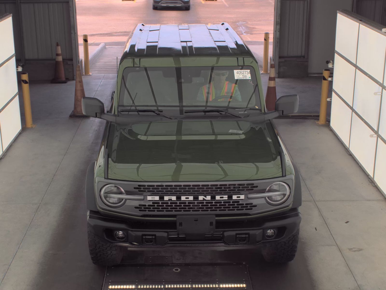 FORD BRONCO - 3