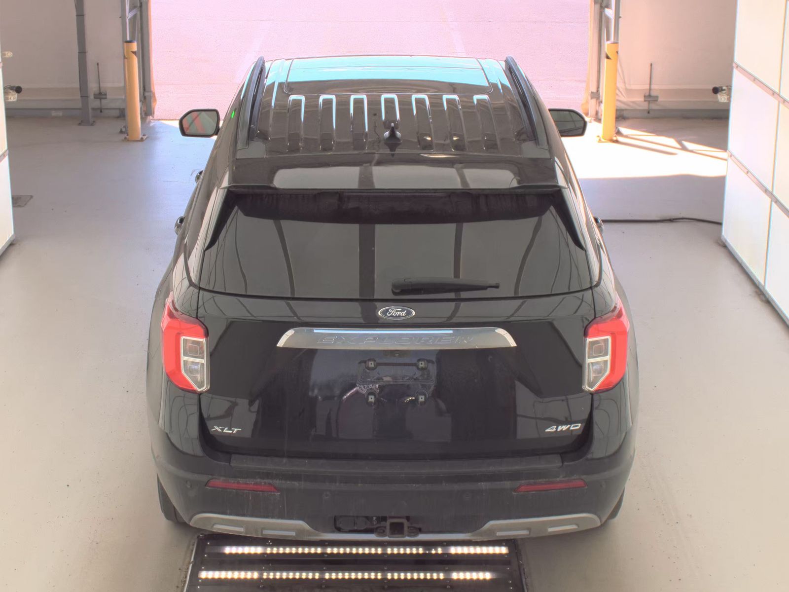 FORD EXPLORER - 7
