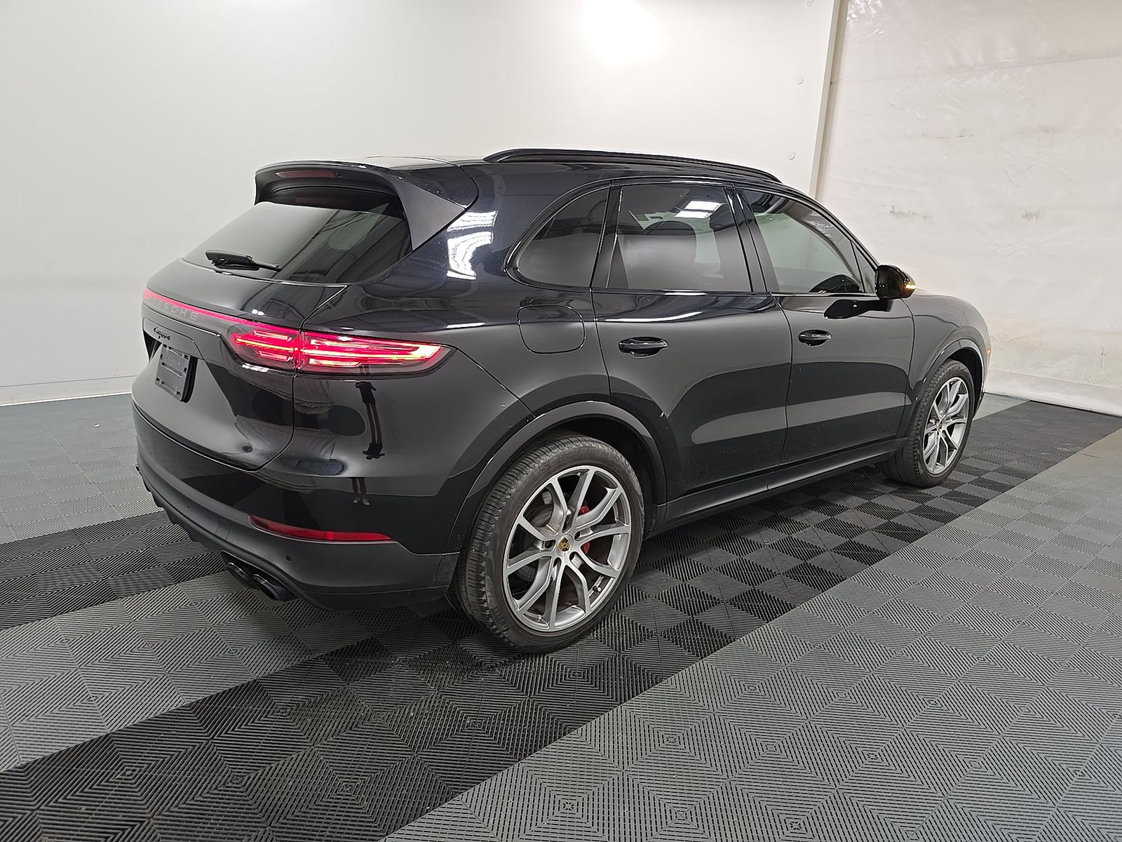 PORSCHE CAYENNE - 5
