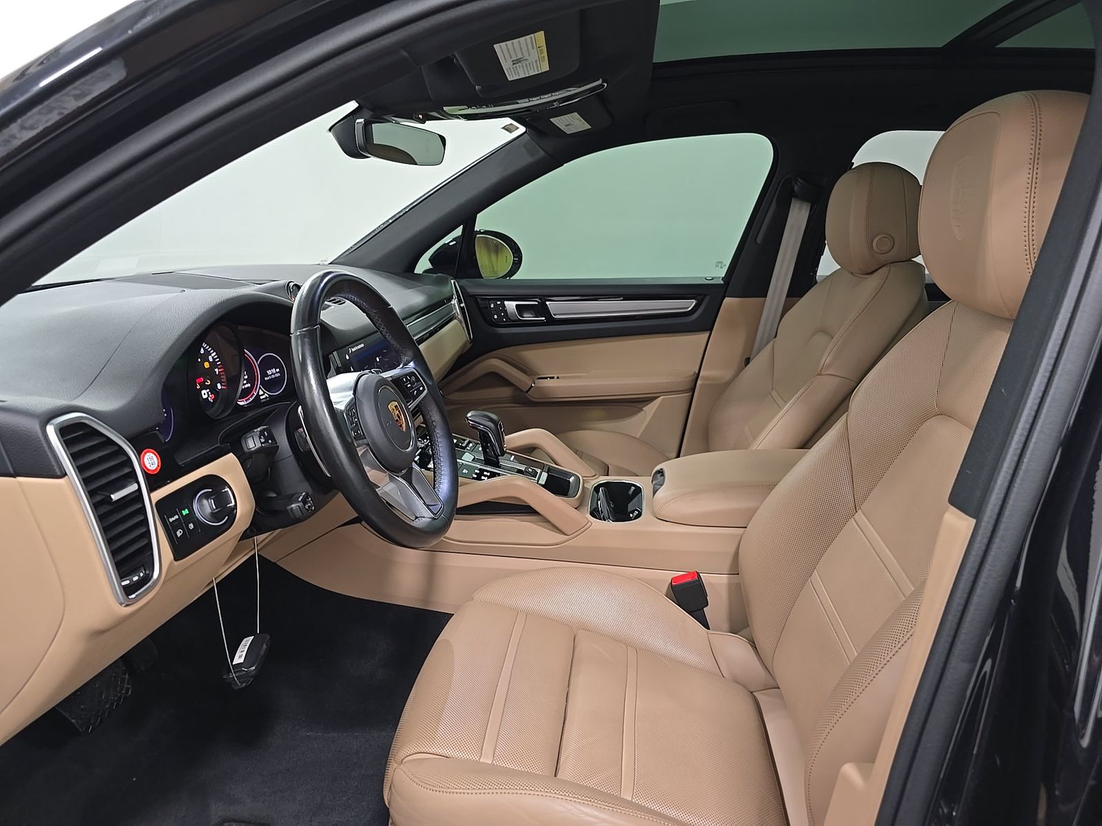PORSCHE CAYENNE - 8