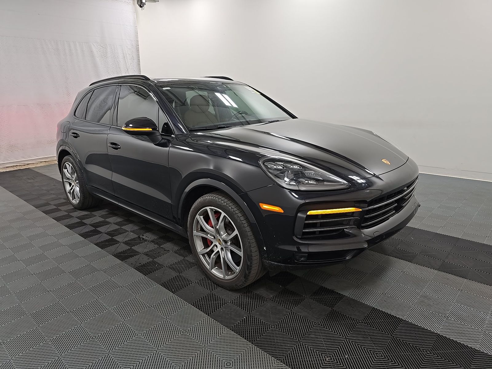 PORSCHE CAYENNE - 4