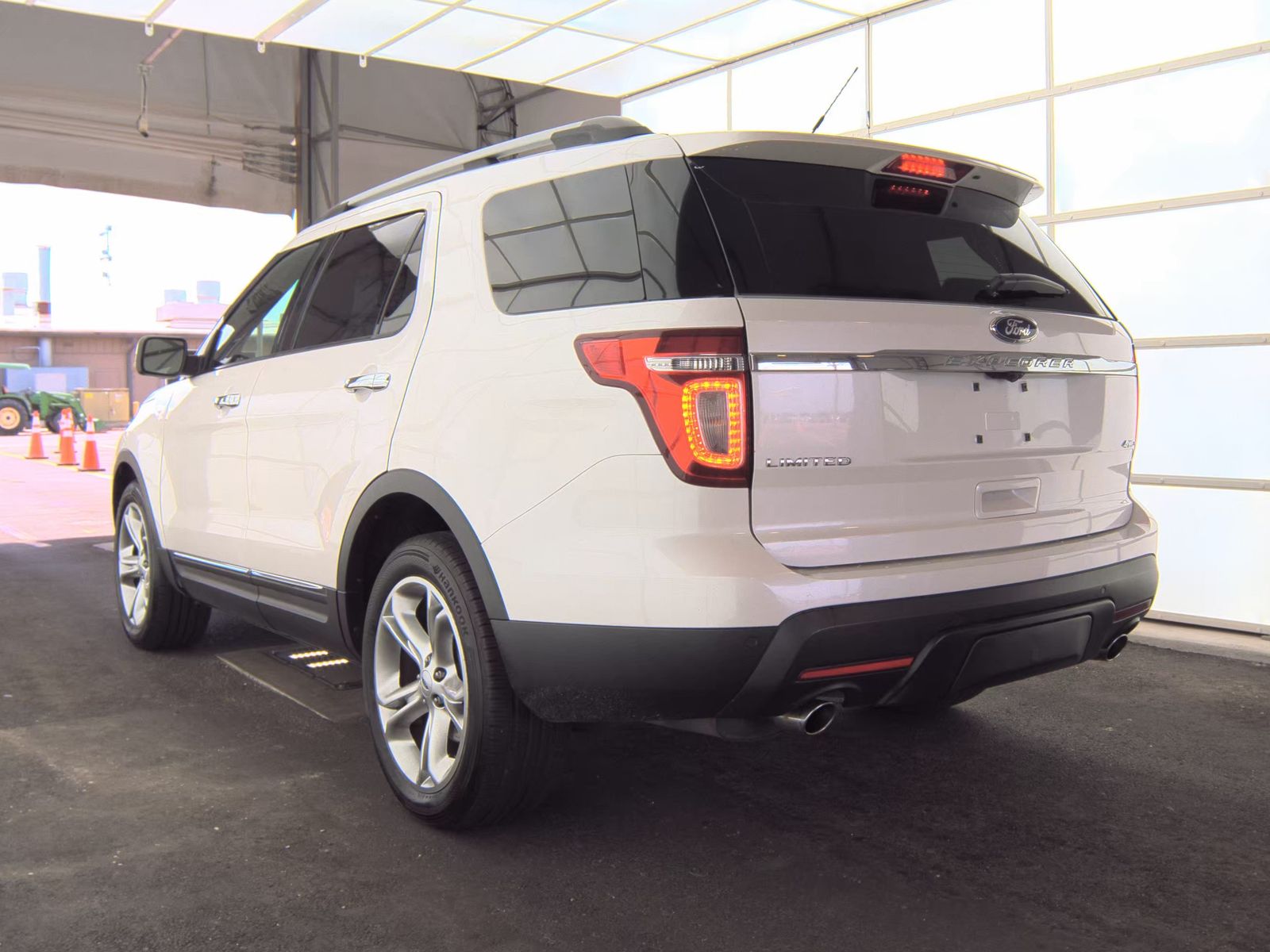FORD EXPLORER - 7