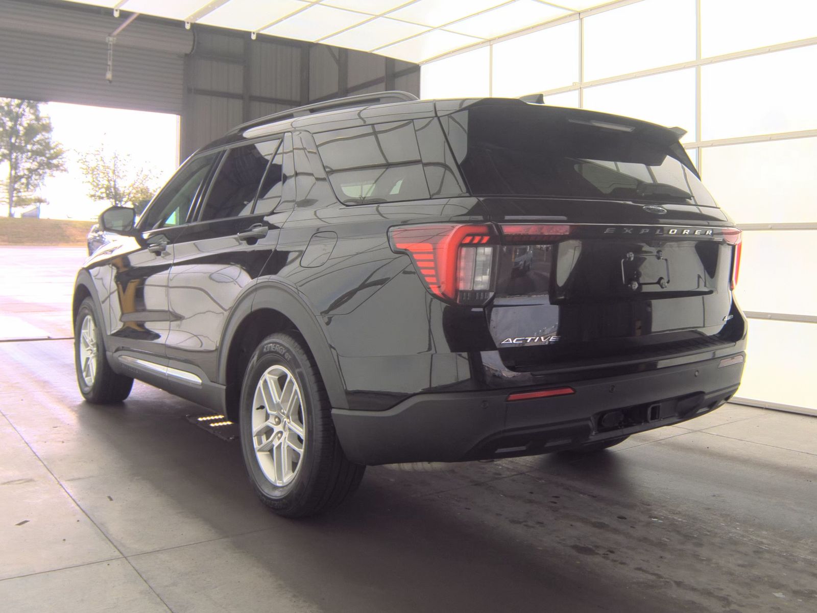 FORD EXPLORER - 9