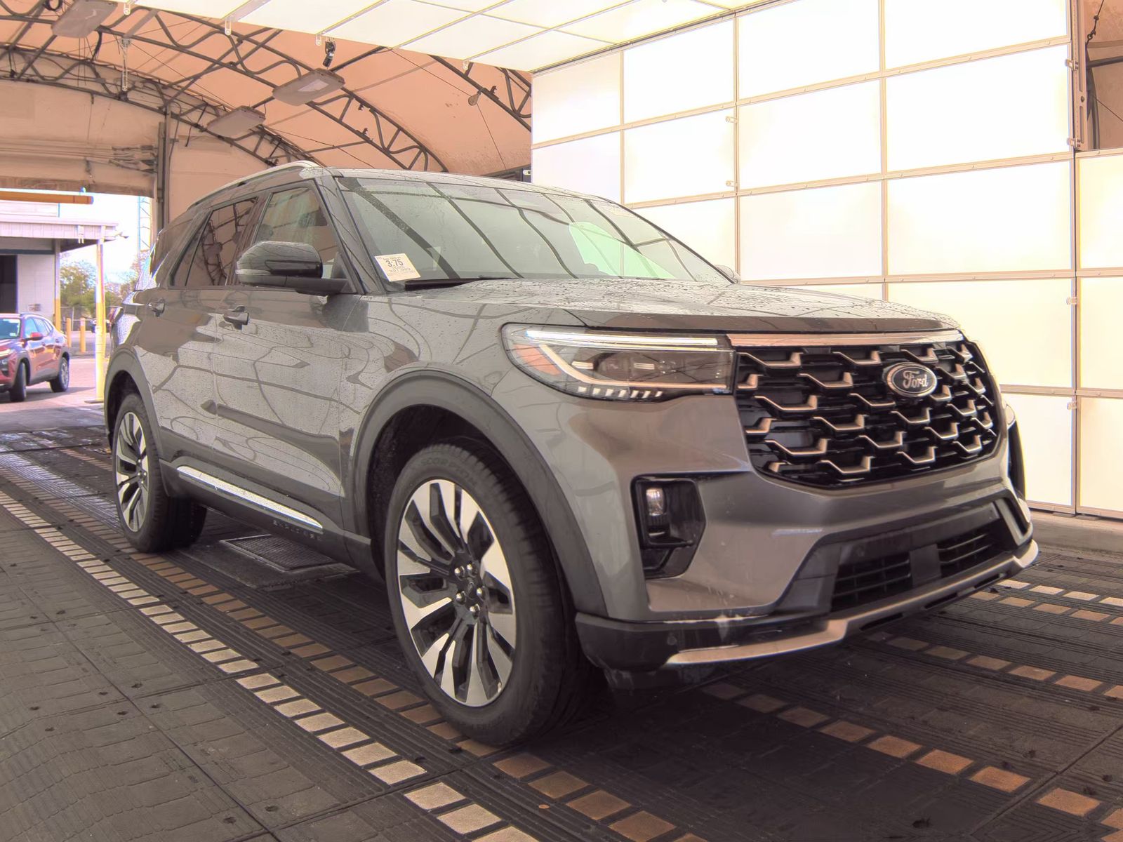 FORD EXPLORER - 5