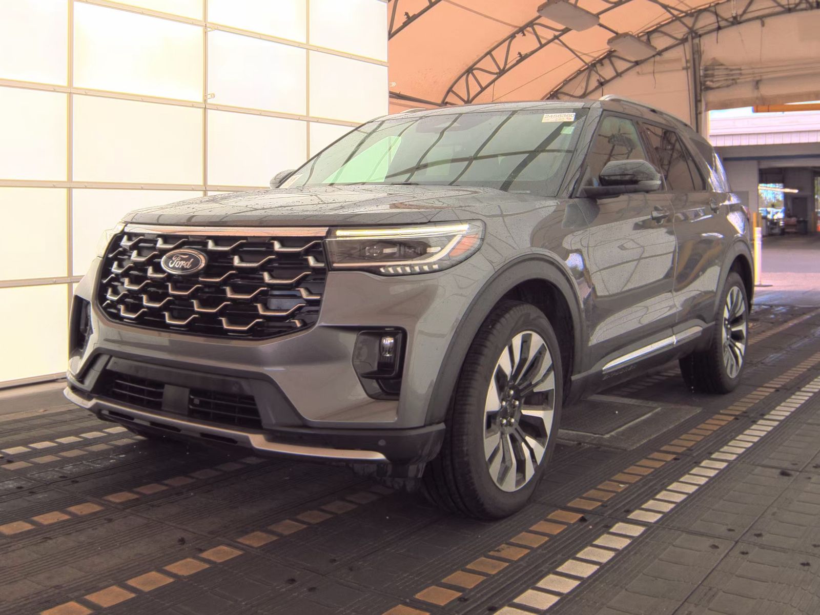 FORD EXPLORER - 1