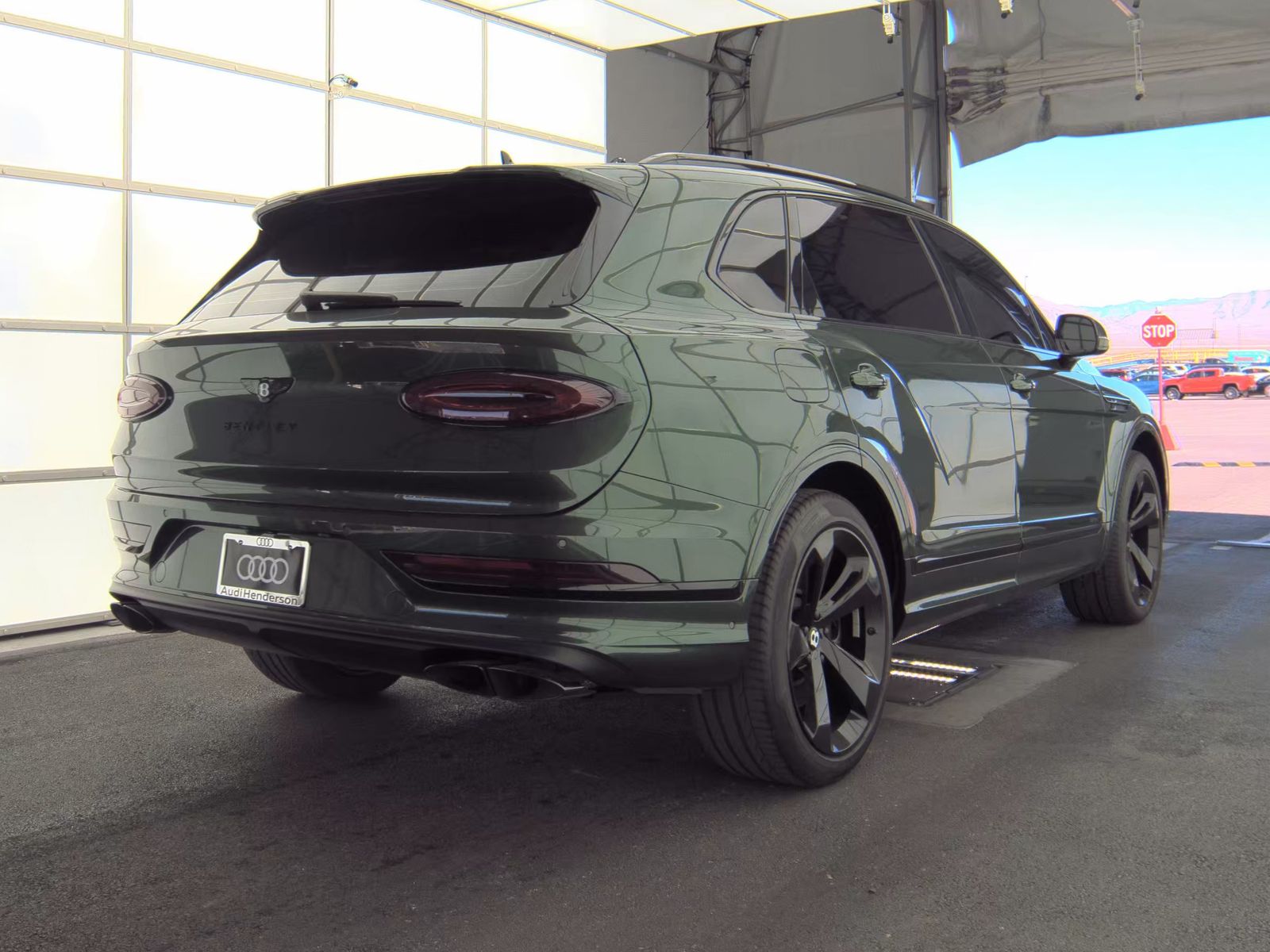 2023 Bentley Bentayga EWB Azure AWD