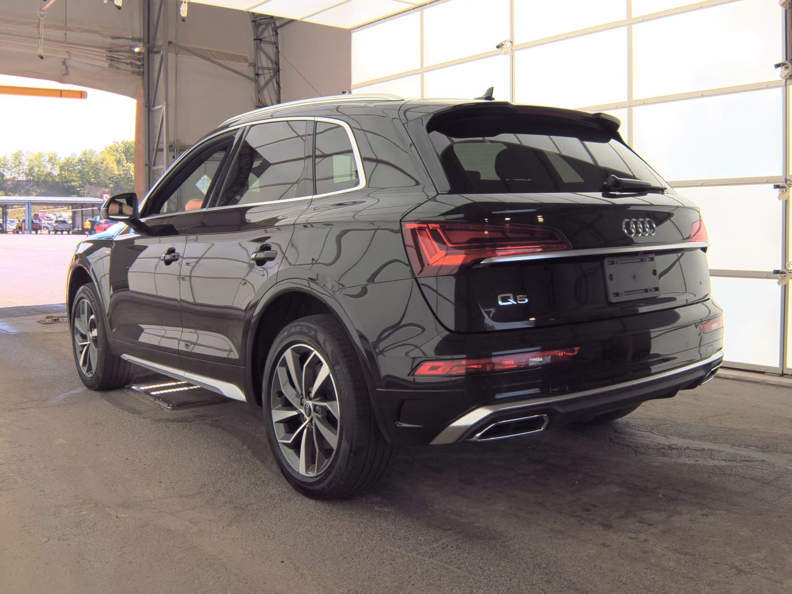 2023 Audi Q5 S line Premium AWD