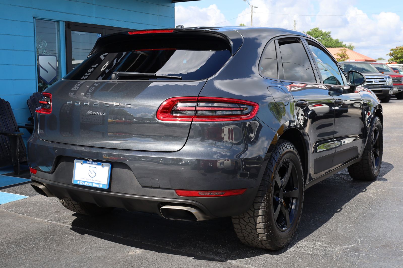 2018 Porsche Macan Base AWD