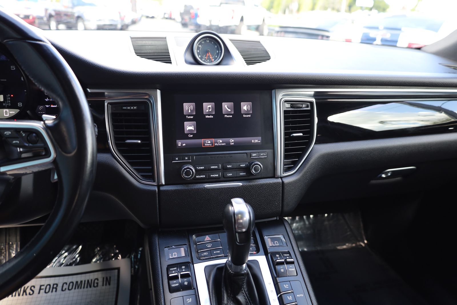 2018 Porsche Macan Base AWD