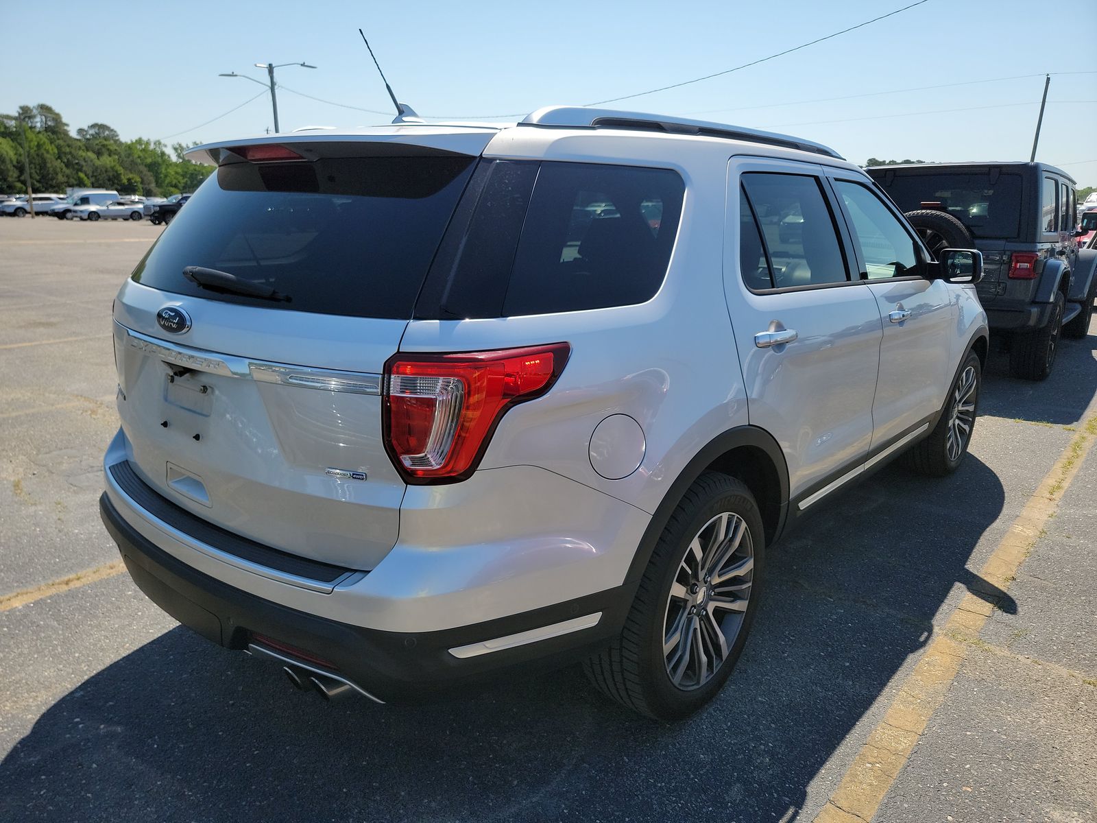 FORD EXPLORER - 5