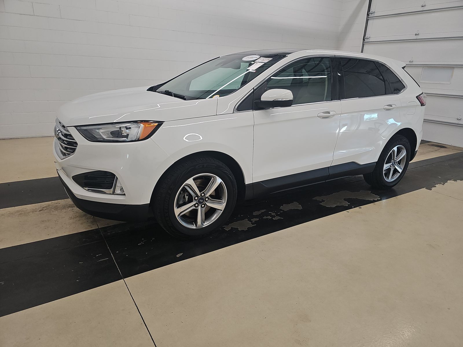 2020 Ford Edge SEL AWD's photo