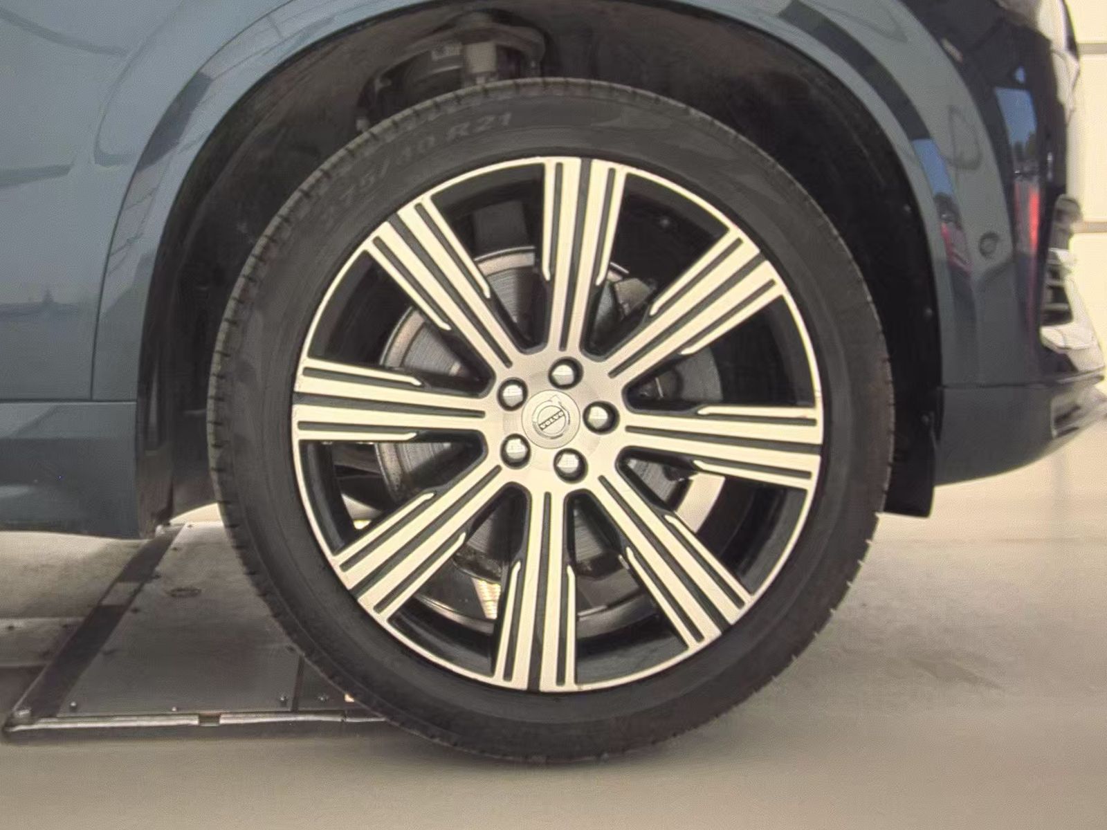 Volvo XC90 T6 Inscription 7-Passenger снимка Volvo XC90 T6 Inscription 7-Passenger