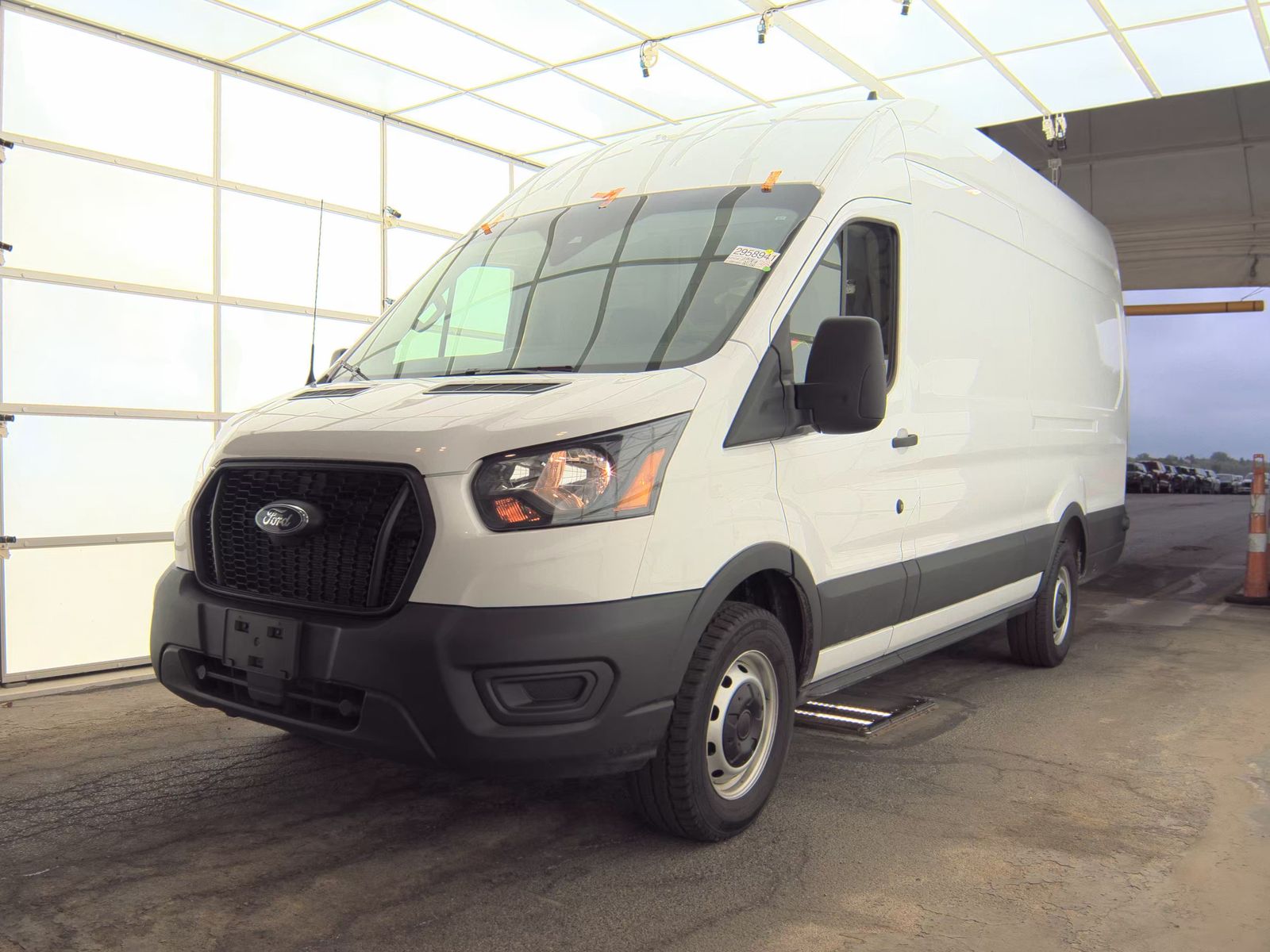 FORD TRANSIT 250 - 1