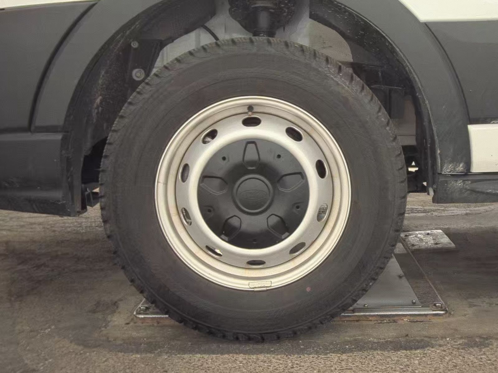 FORD TRANSIT 250 - 10