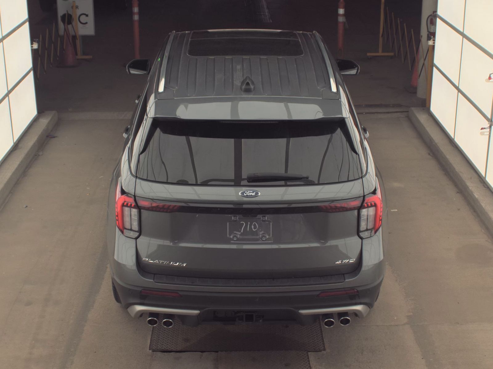 FORD EXPLORER - 7