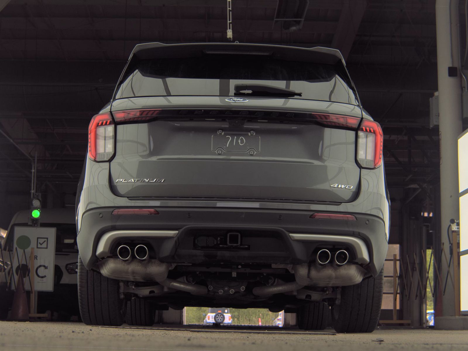 FORD EXPLORER - 8