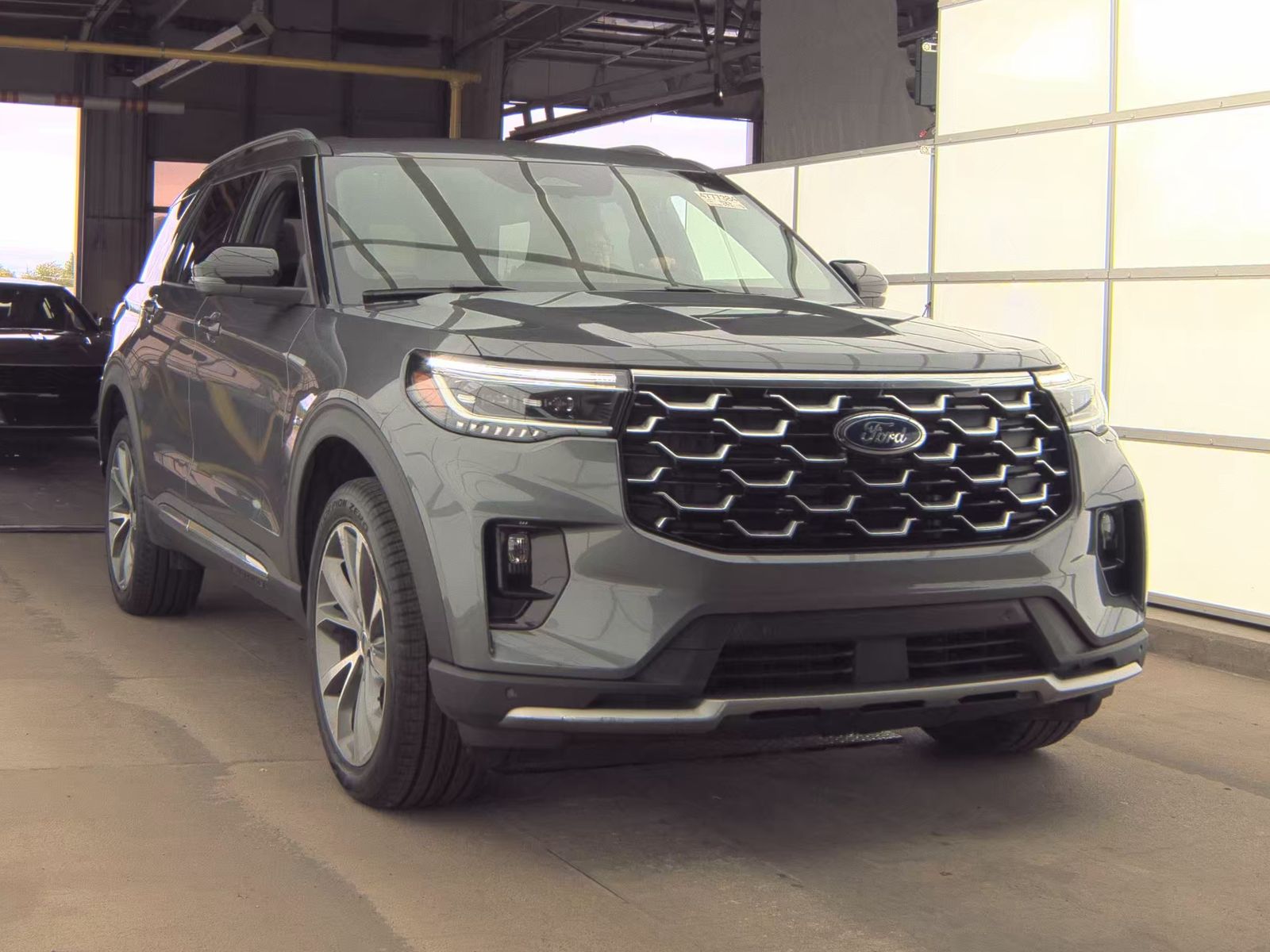 FORD EXPLORER - 5