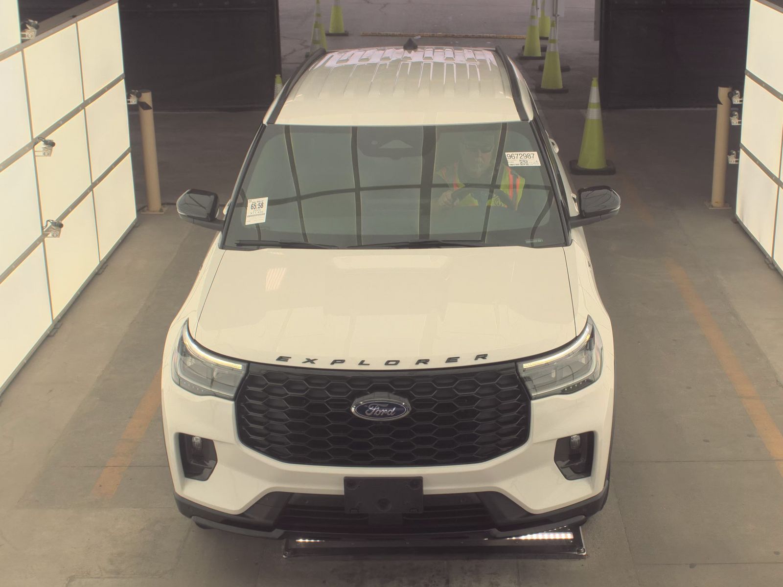 FORD EXPLORER - 3
