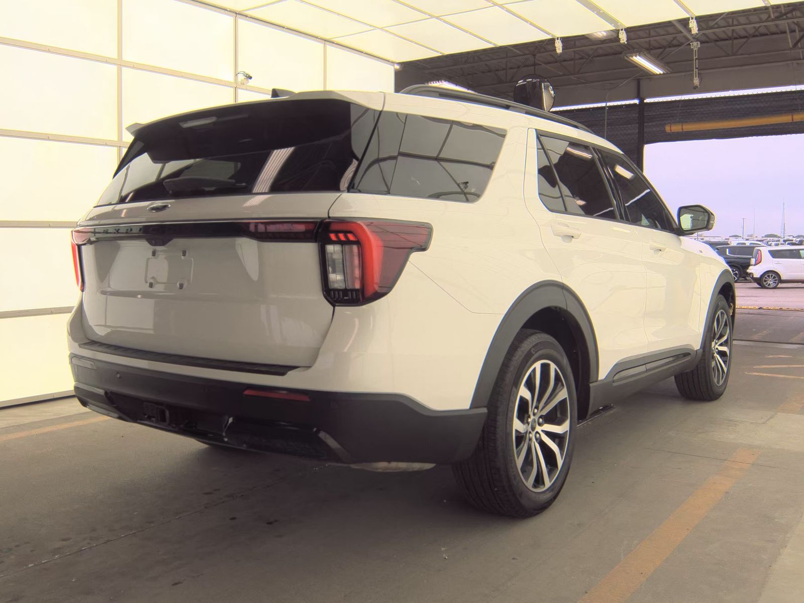 FORD EXPLORER - 6