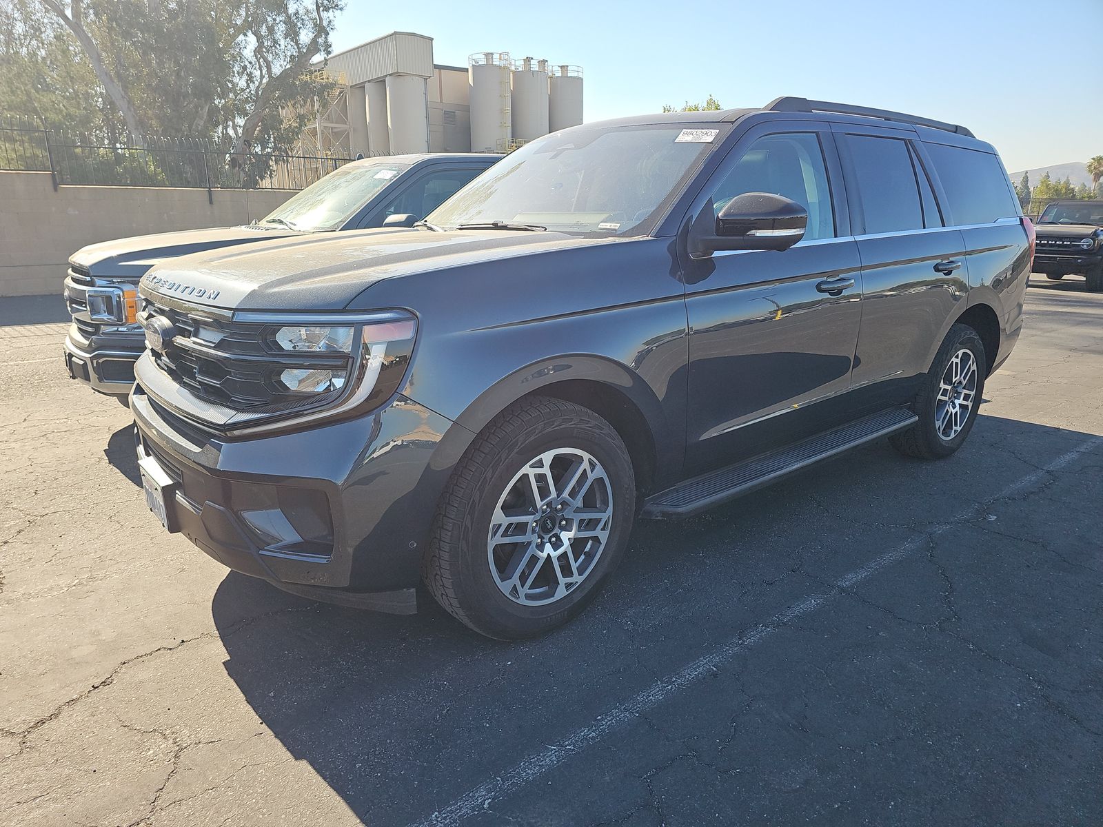 FORD EXPEDITION - 1